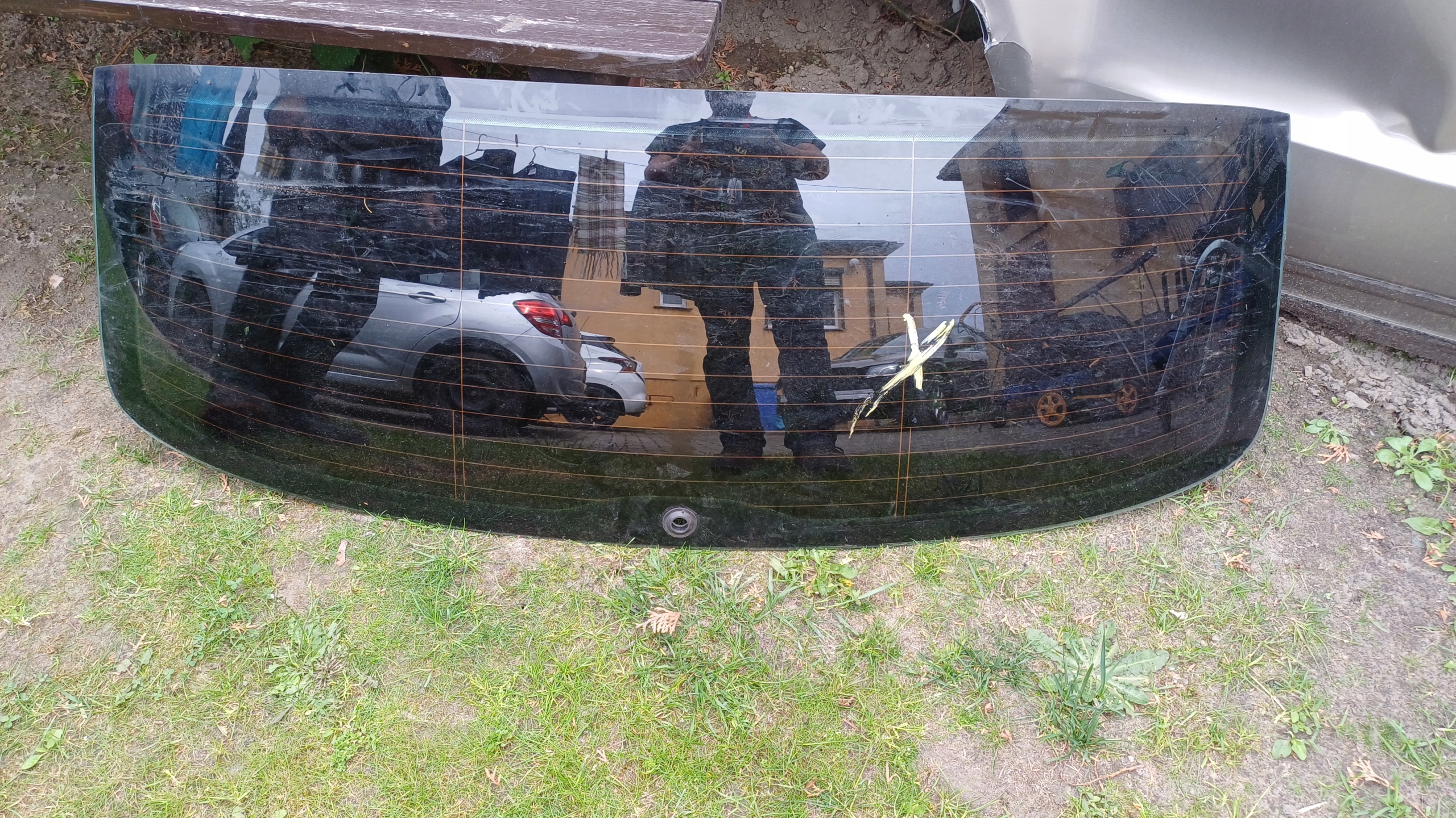 AUDI Q5 И 10- СТЕКЛО КРЫШКИ БАГАЖНИКА 09 ГОД