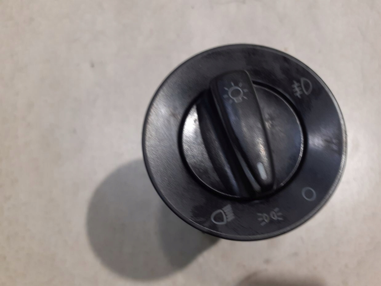 light switch PASSAT B5 LIFT 1.9 TDI 1C0941531
