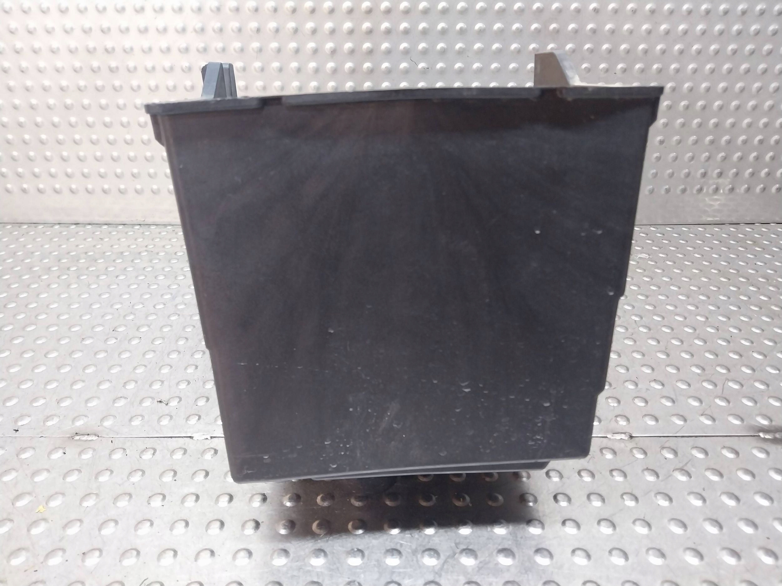Blende Abdeckung Gehäuse AKUMULATORA AM51-10723-AD FORD C-MAX MK2 FOCUS MK3