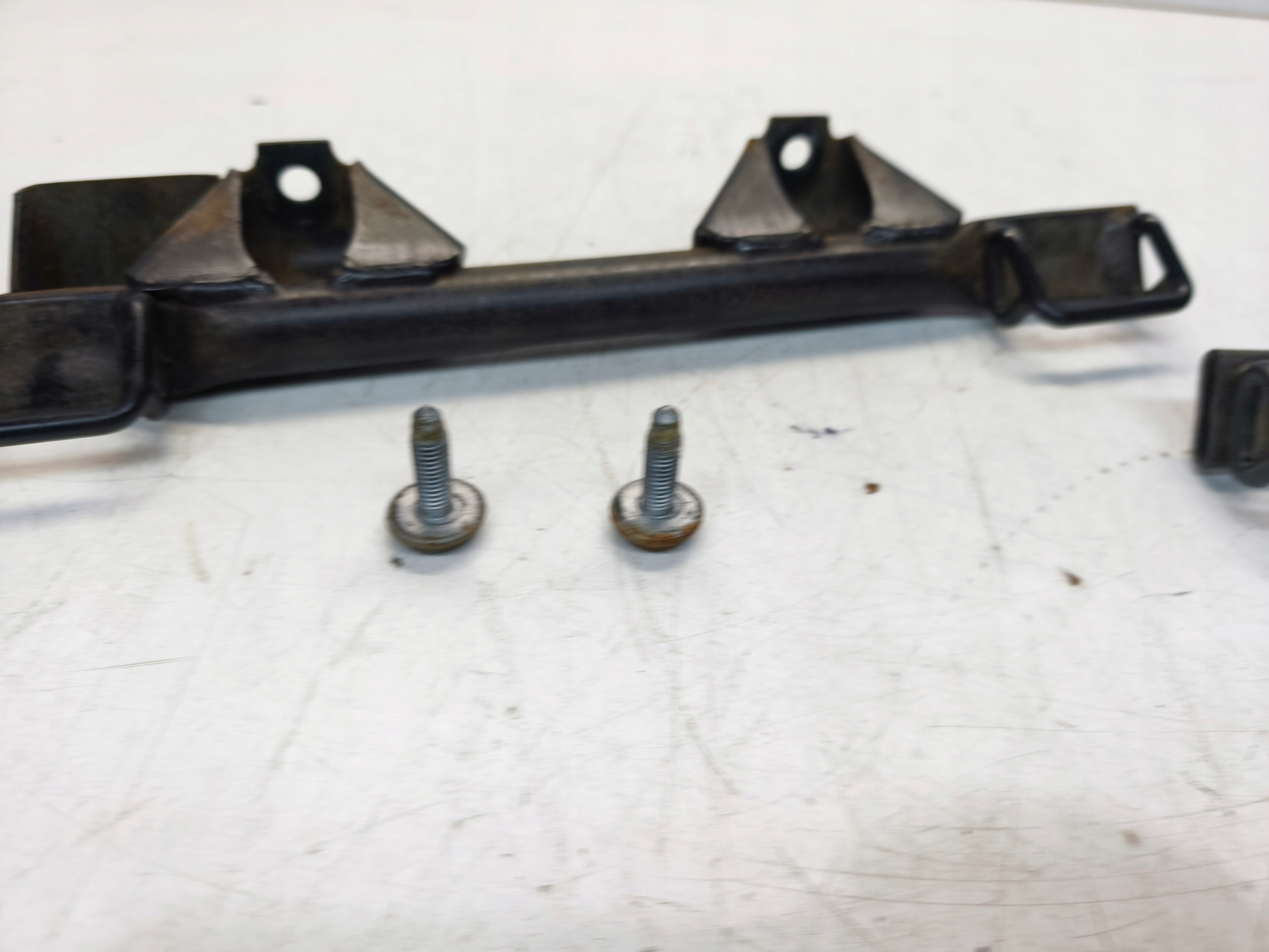 holder ISOFIX left and right rear part AUDI A4 B7 A6 C6 8E0813545A 8E0813546A