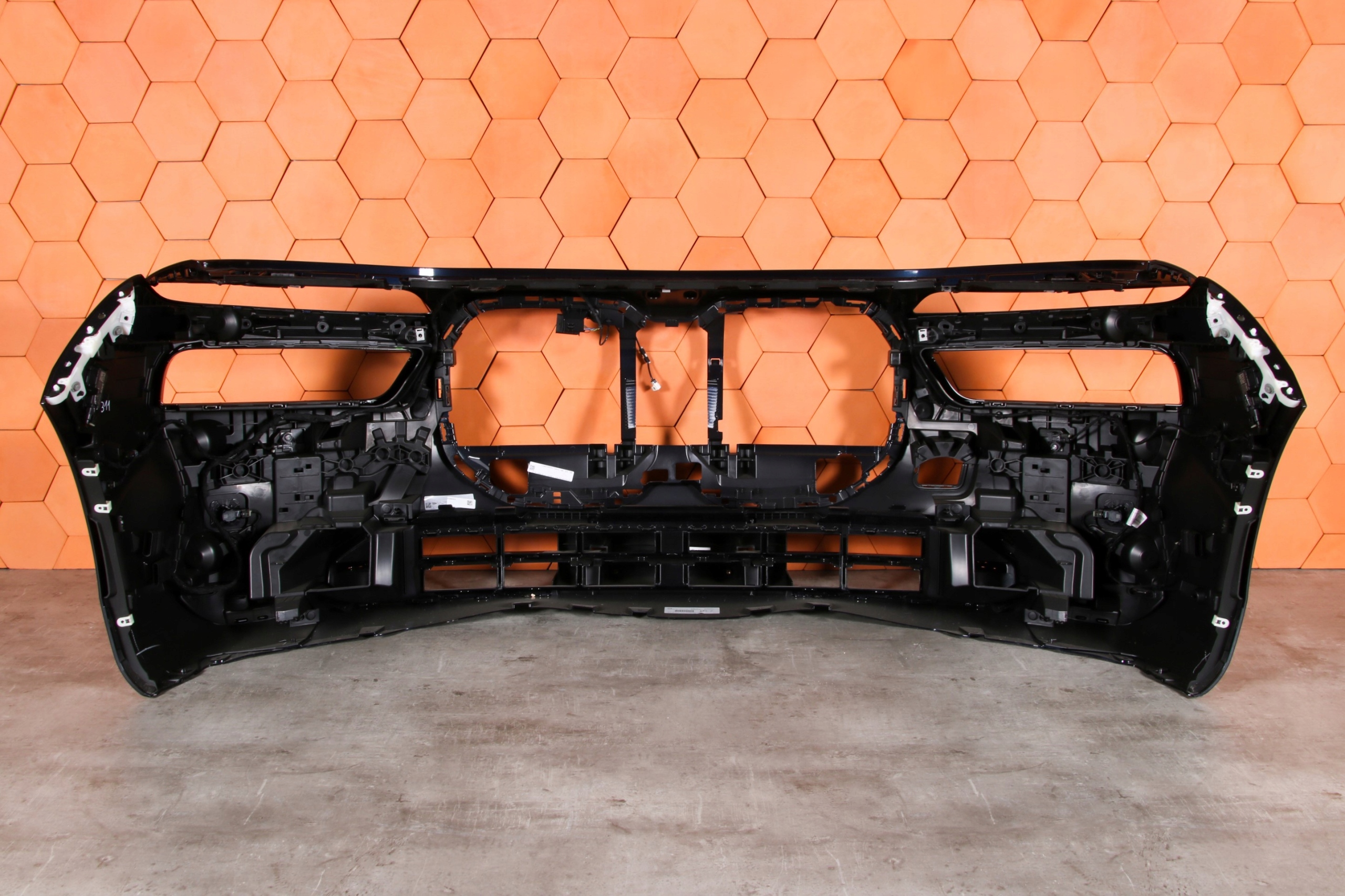 BMW 7 G70 i7 complete bumper front front colour 416 CARBONSCHWARZ