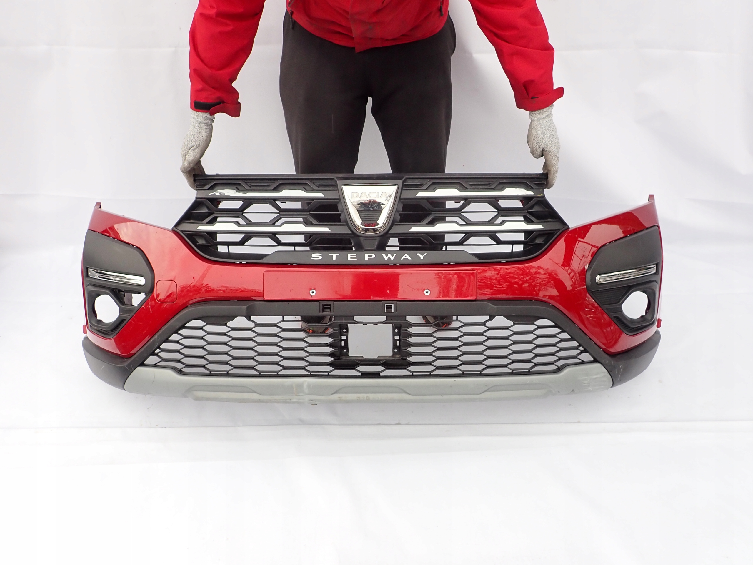 DACIA SANDERO III 3 STEPWAY 20-> bumper front PDC