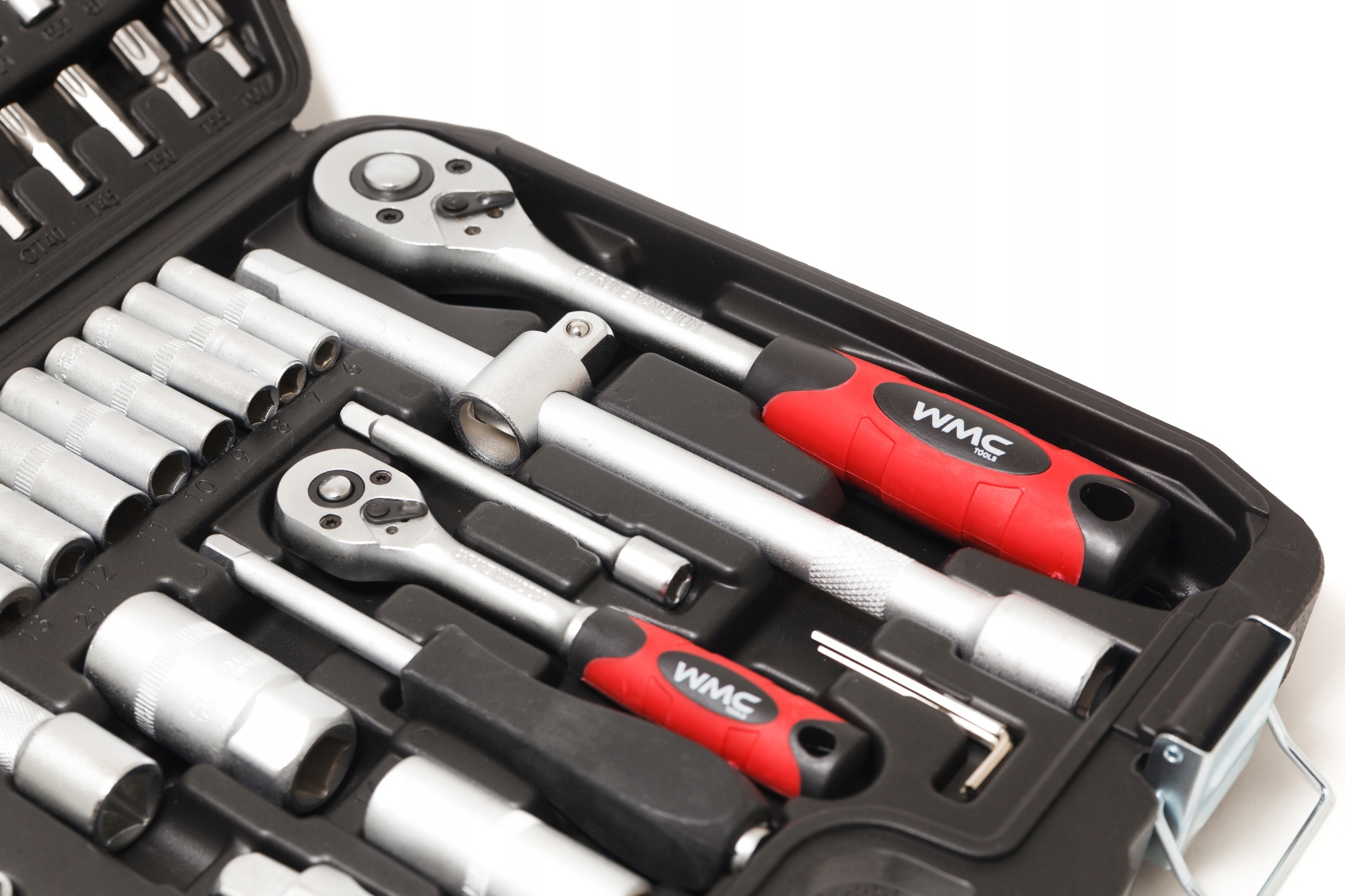 Zestaw narzędzi 108 el. 1/4" & 1/2" (6-kątnych) (4-32mm) Liczba elementów w zestawie 108