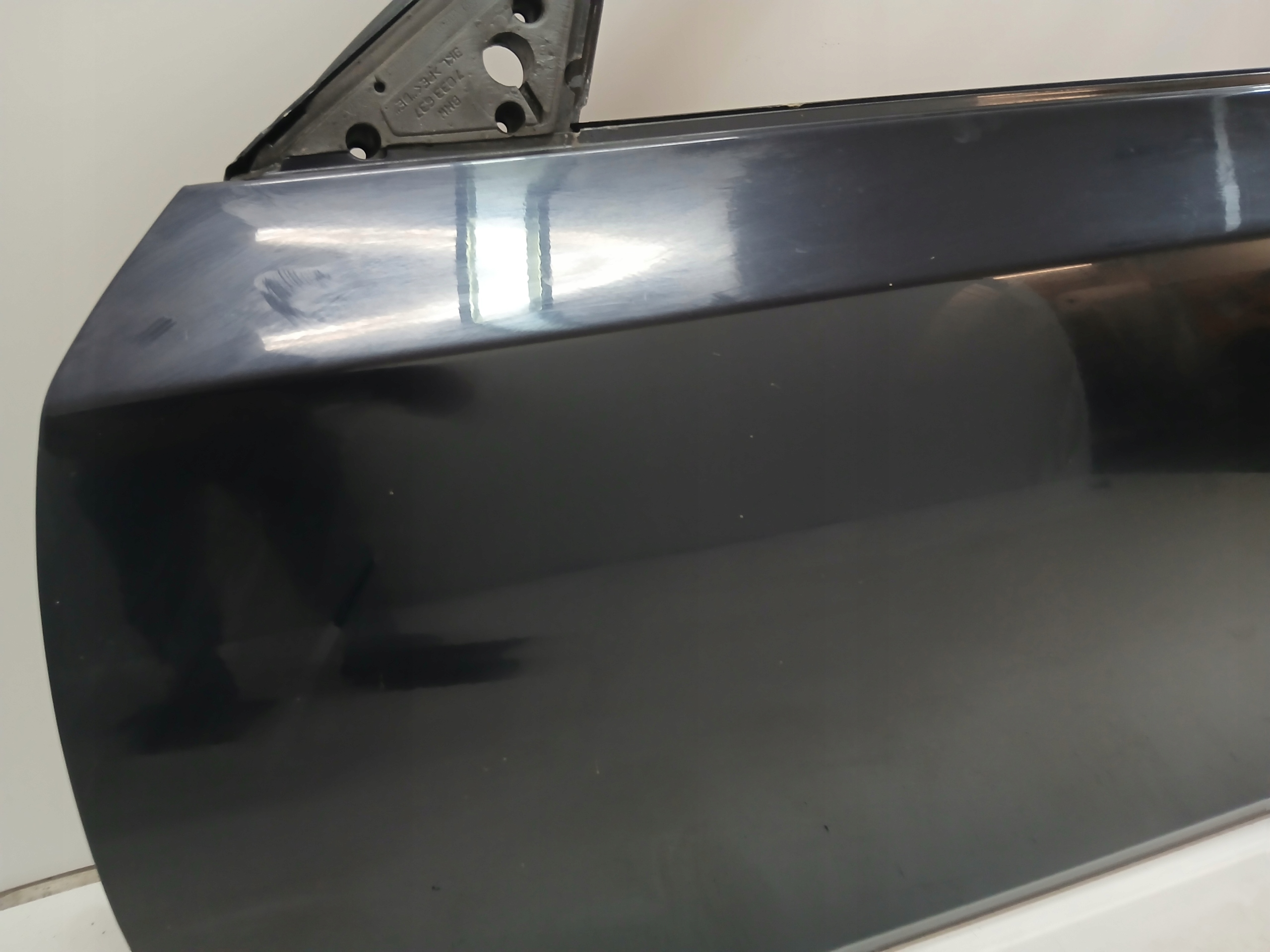 dveře levý předek přední BMW E60 E61 CARBONSCHWARZ