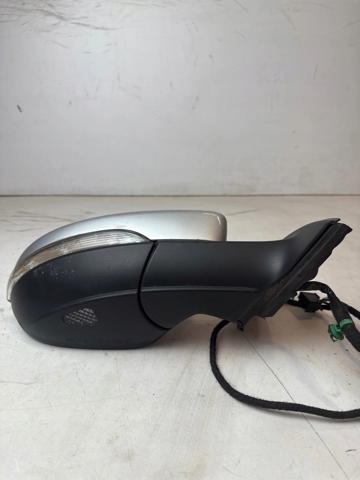 mirror front front right Volkswagen Passat B7 9 PIN UK