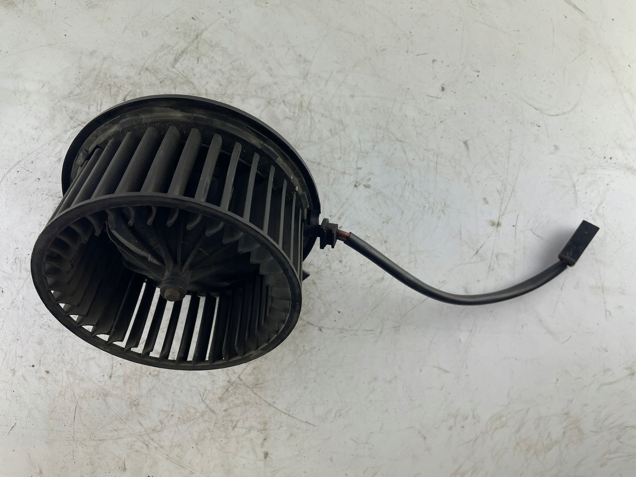 ventilátor topení 357 819 021 VW Audi 80 Transporter T4 Europa