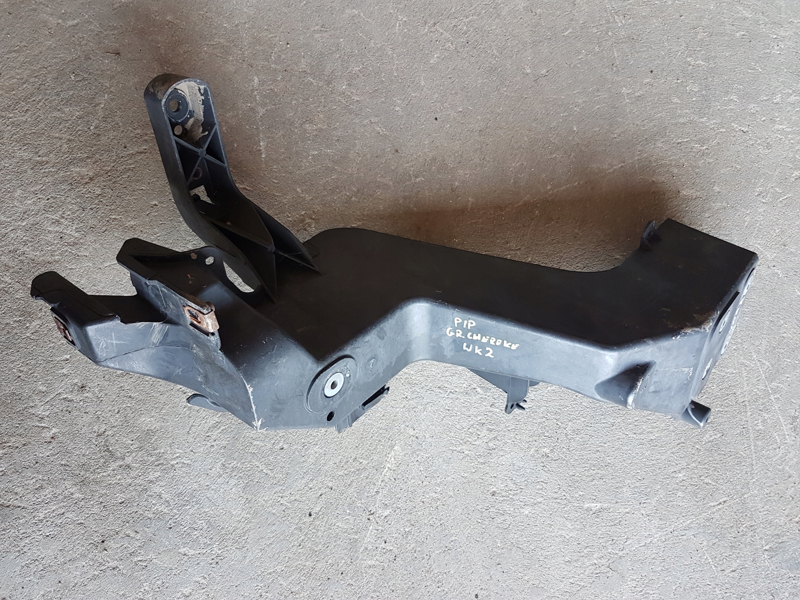 149427 - Grand Cherokee WK2 10-кронштейн крепления окуляра