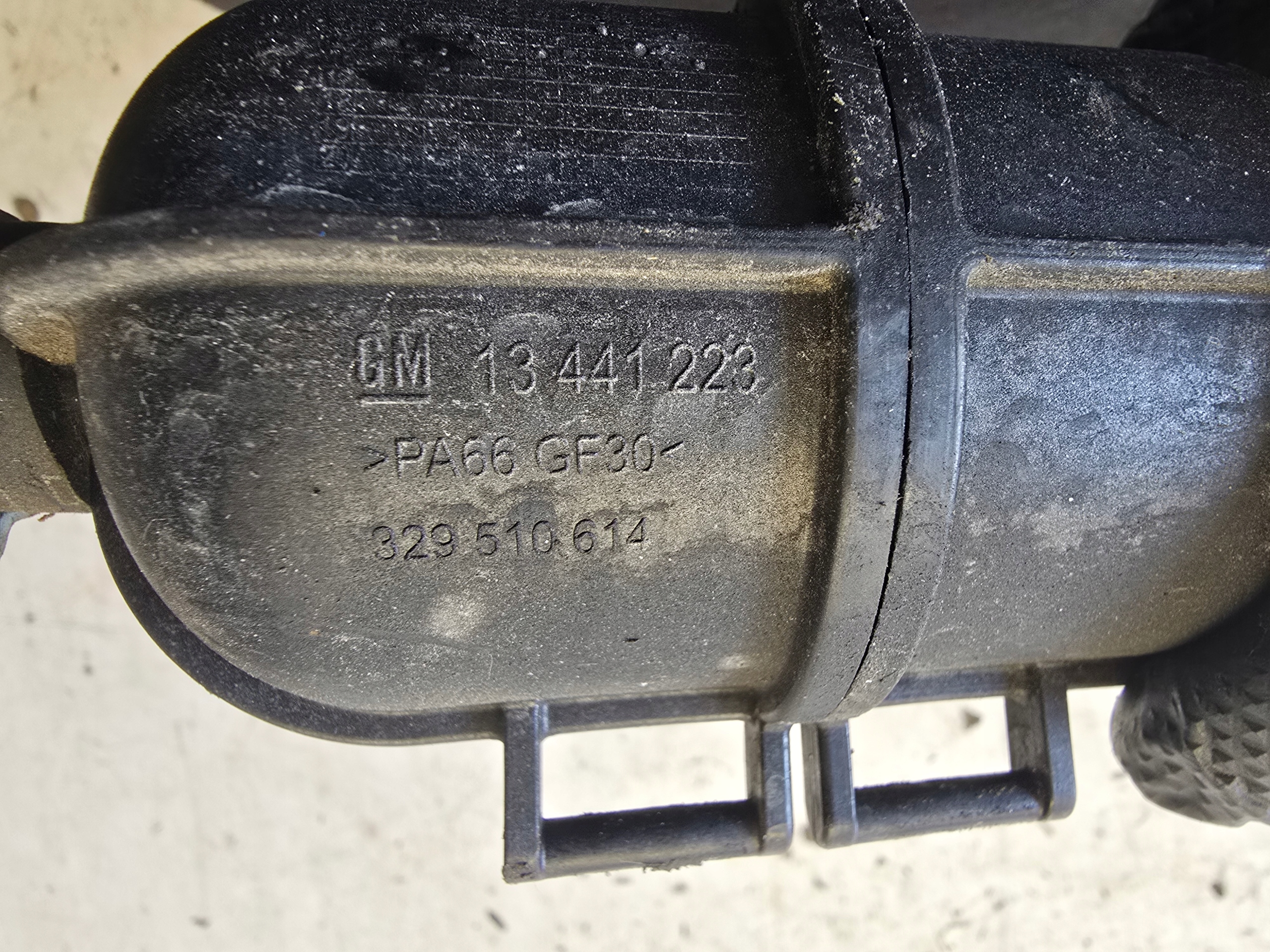 OPEL ZAFIRA C Behälter Sensor Schlauch 13441223
