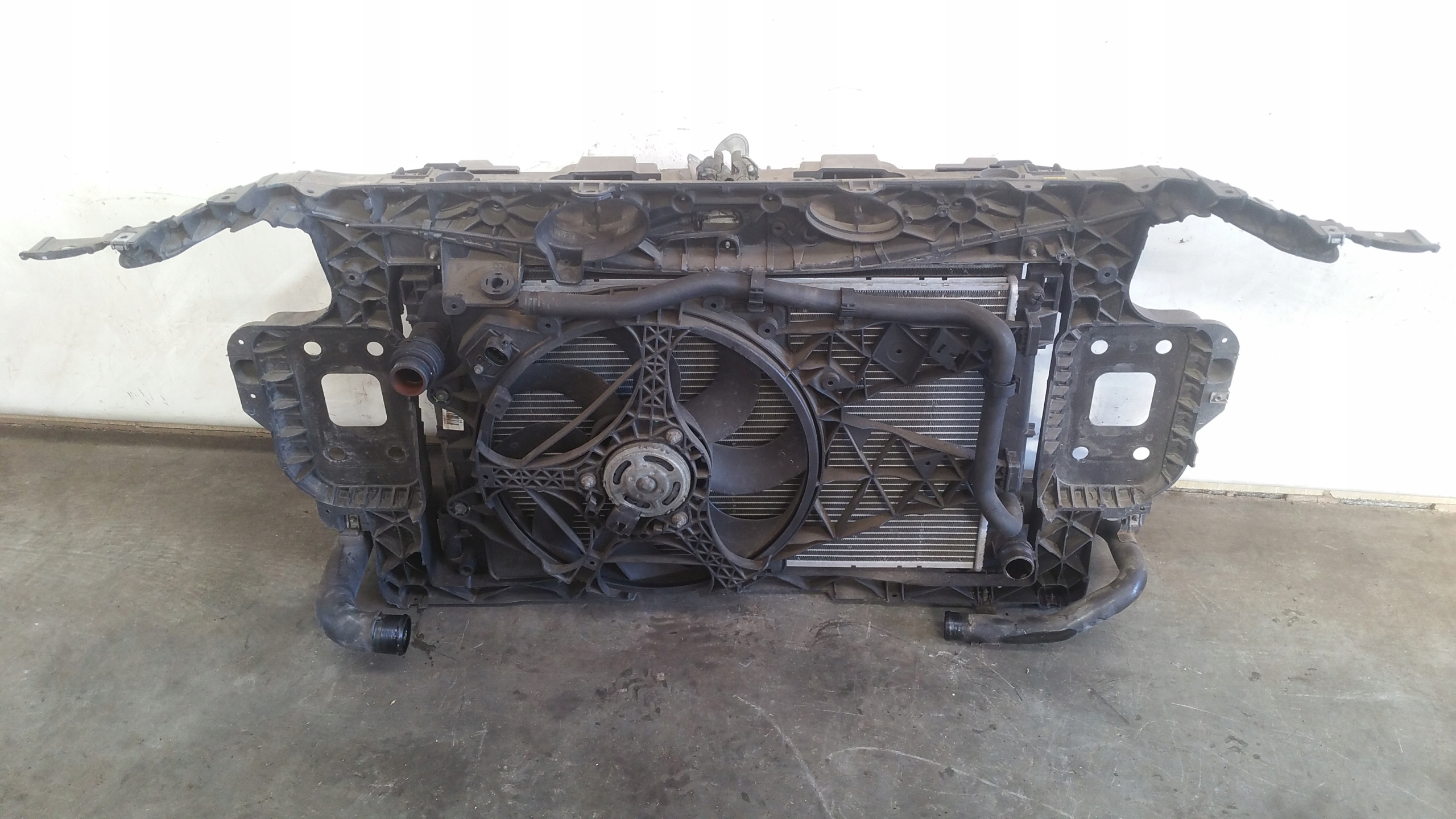 support panel for radiators radiator 1,3 JTD Fiat Grande Punto