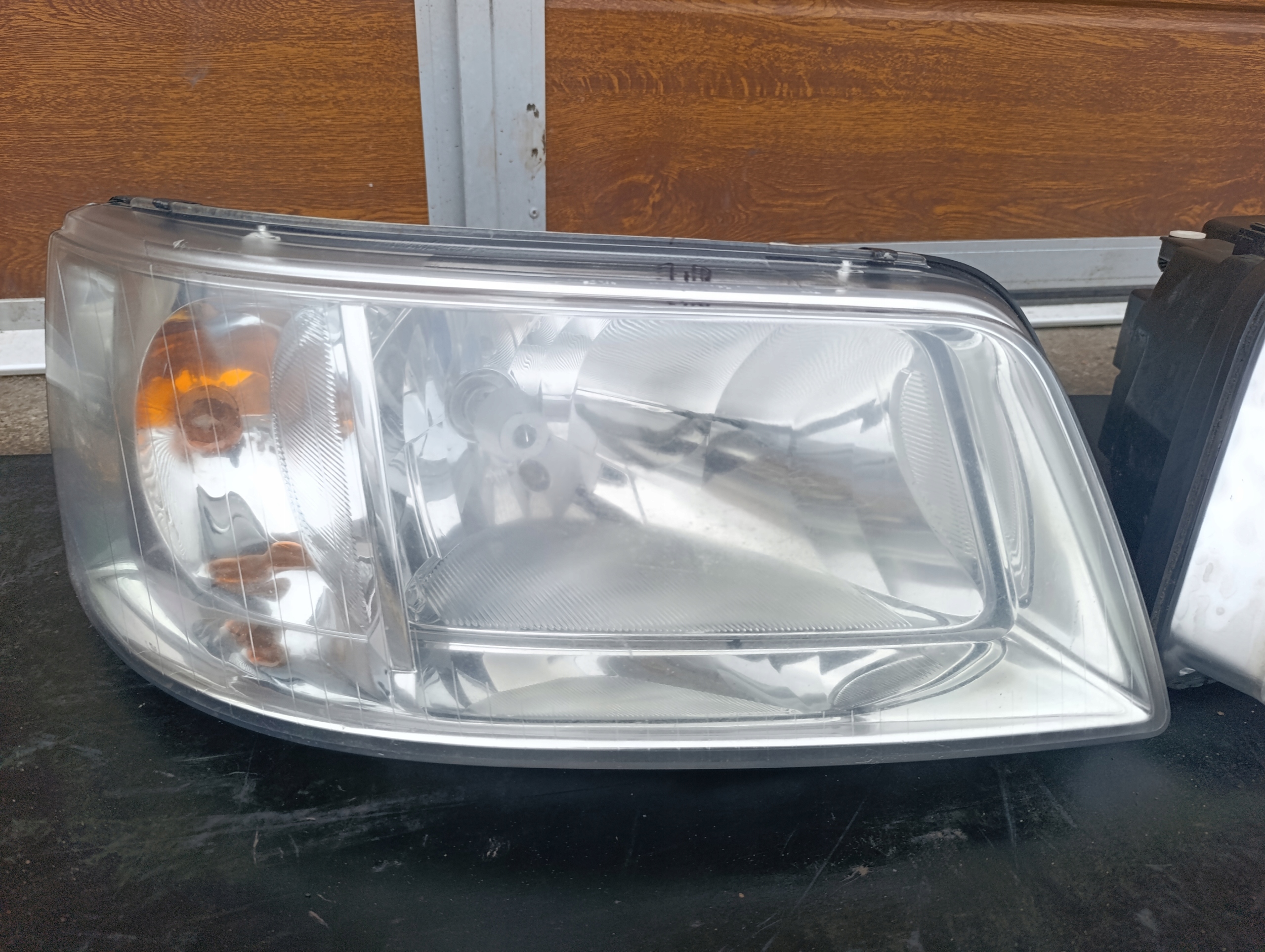 VW T5 lights front