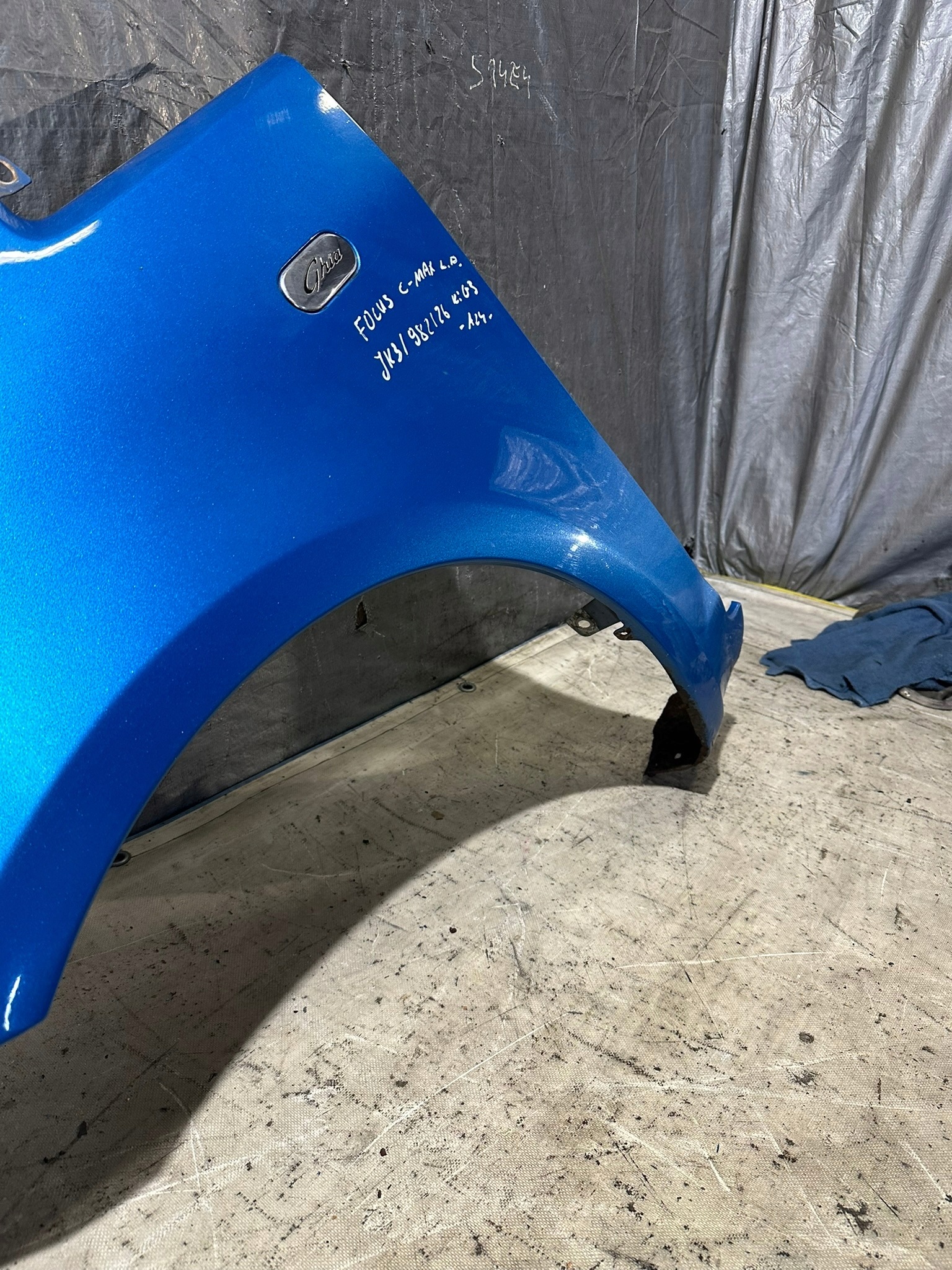 blatník levý předek FORD FOCUS C-MAX G3