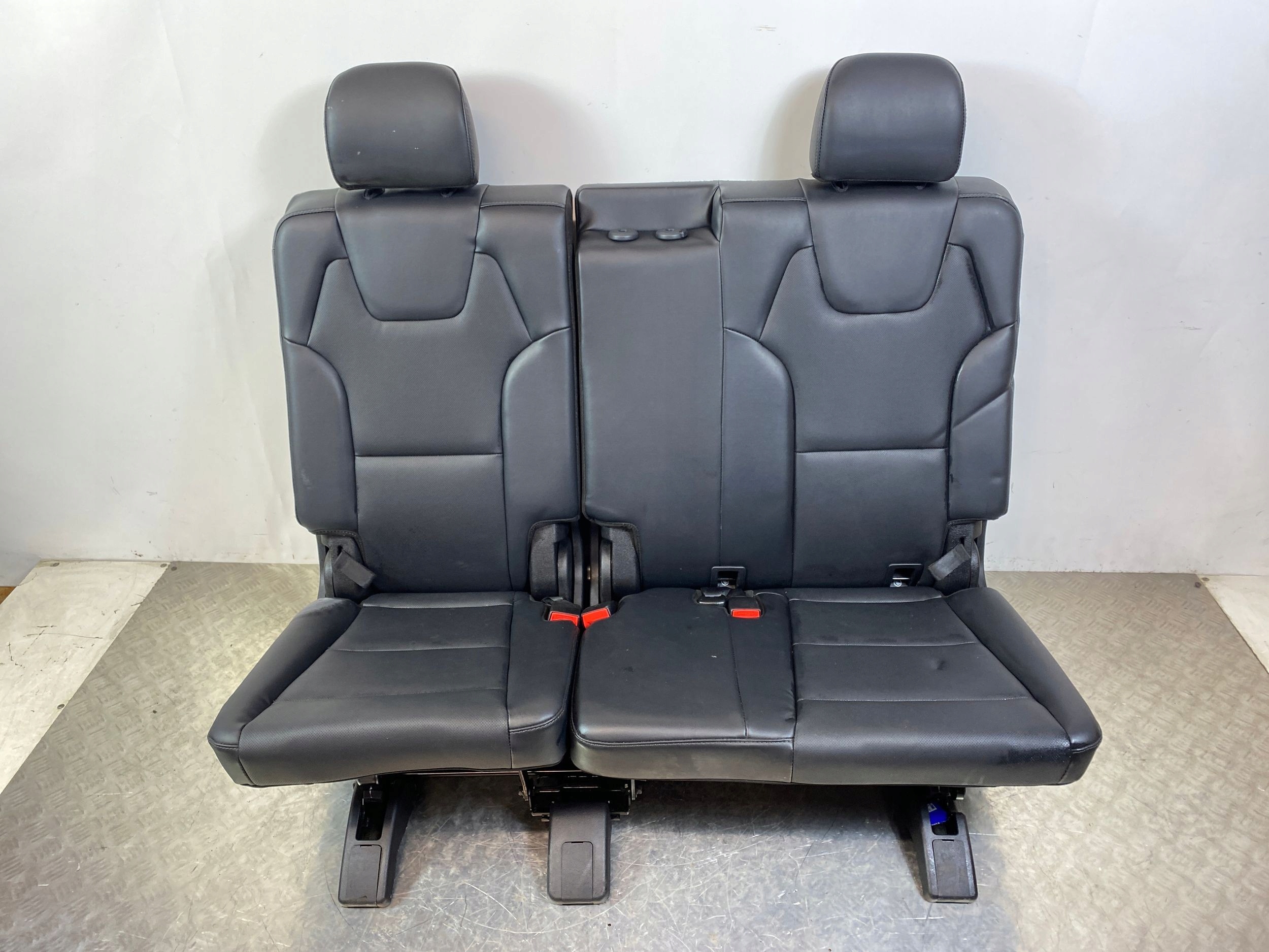 2022 kia TELLURIDE кресла третьей