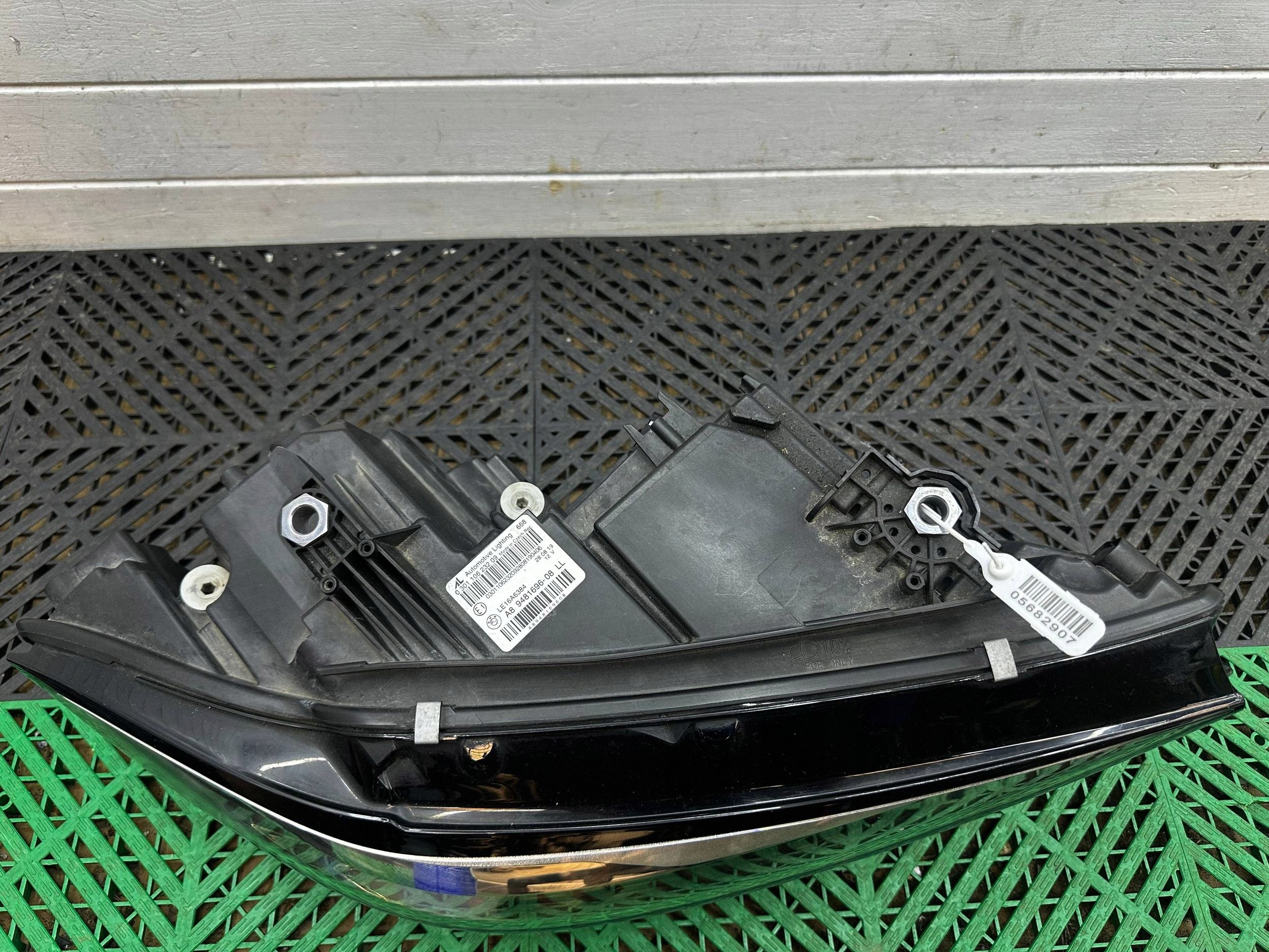 light front side right BMW 3 G20 G21 9481696