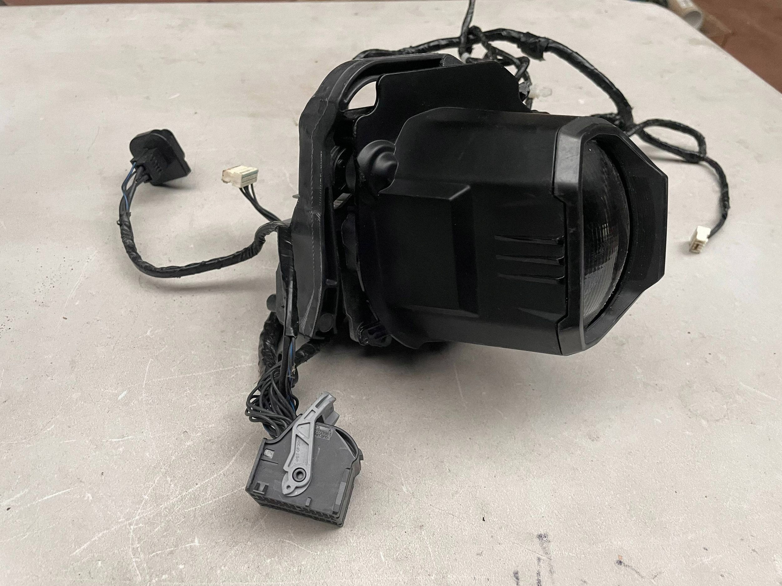 control unit XENON + XENON original BMW 5 G60 G61 1420001077 @A