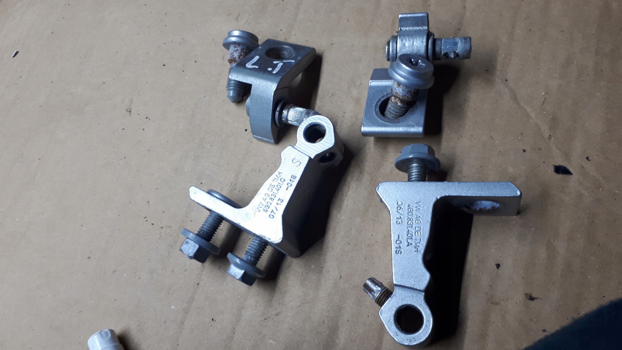 S6 C7 4G A6 hinge hinges door left rear part LX7W