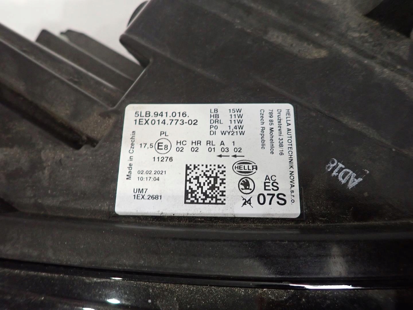 light front front right SKODA ENYAQ 2021- FULL LED 5LB941016