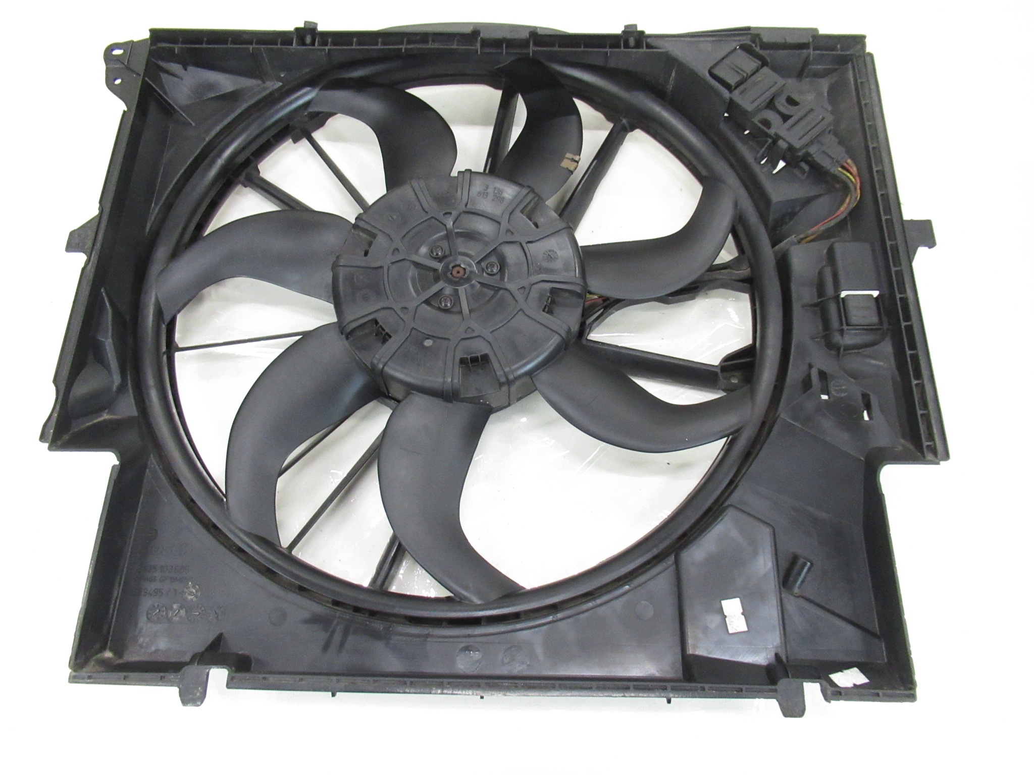 radiator fan condenser fan BMW e82 e84 ee88 e90 e91 e92 e93 7545366