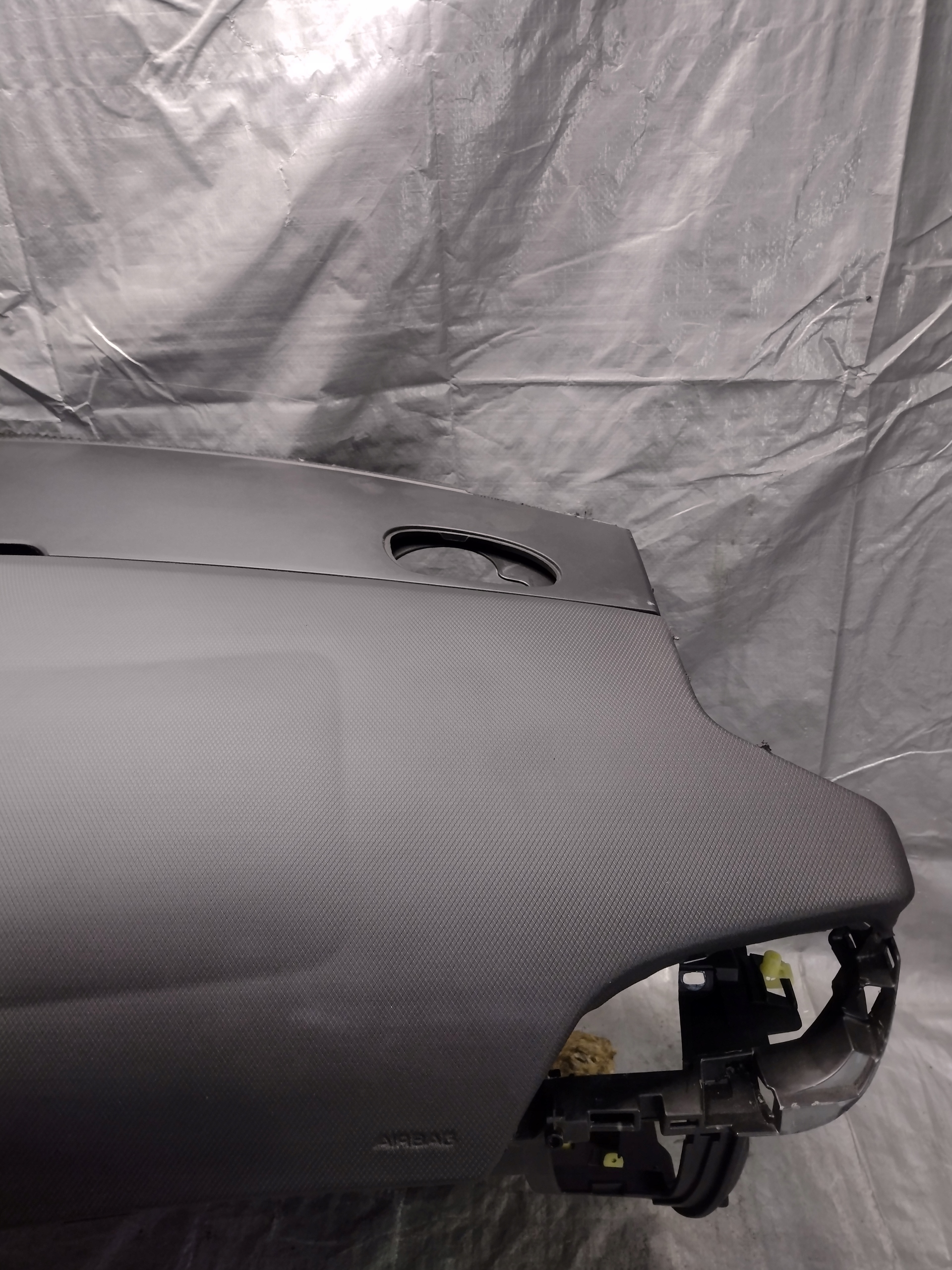 dashboard instrument panel, console Peugeot 207 HB 5D