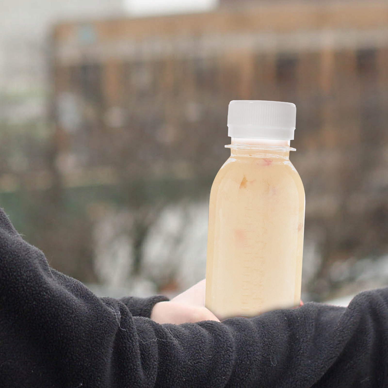 BUTELKI NA SOK BUTELKI NA MLEKO POJEMNIKI PLASTIKOWE Liczba elementów w zestawie 0 szt.