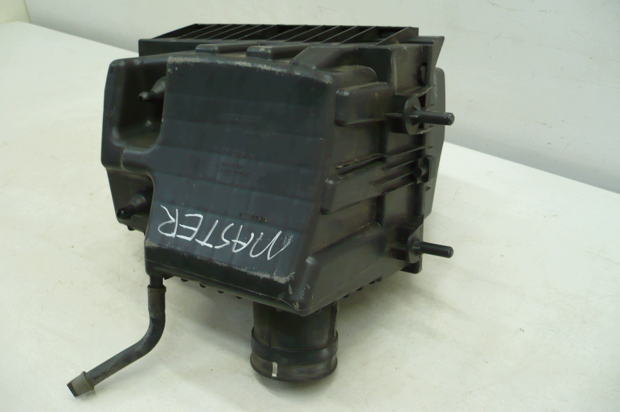 RENAULT MASTER III 3 10- Gehäuse filter luft 2,3 DCI