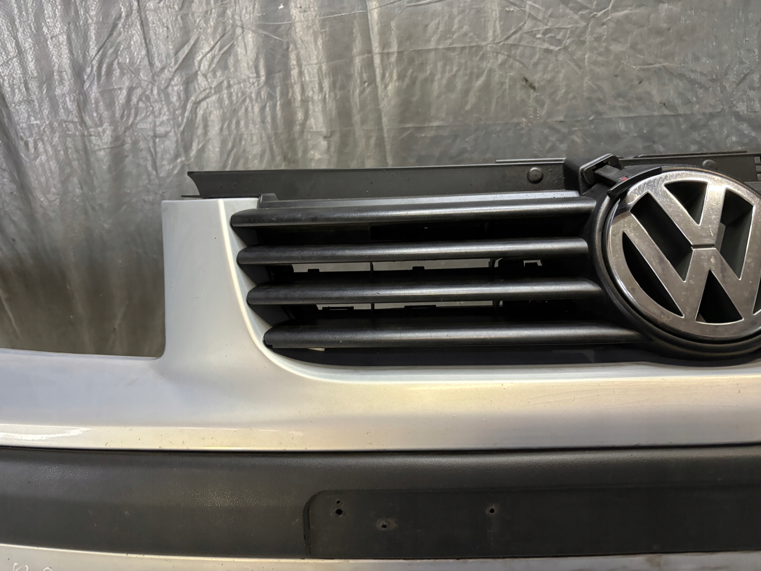 Frontstoßstange Volkswagen Bora k: LB7Z