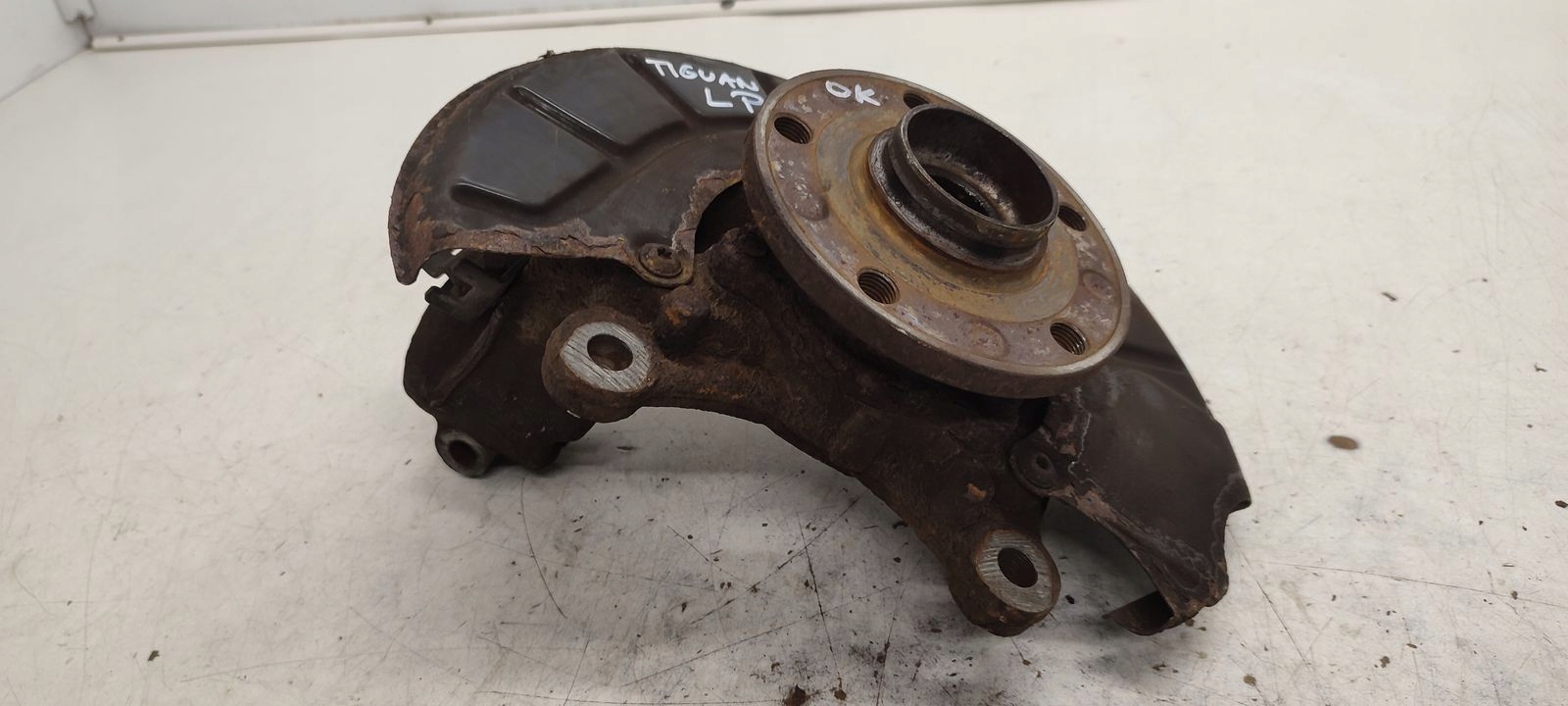swing front front left VW Tiguan and 1,4 TSI 4x4