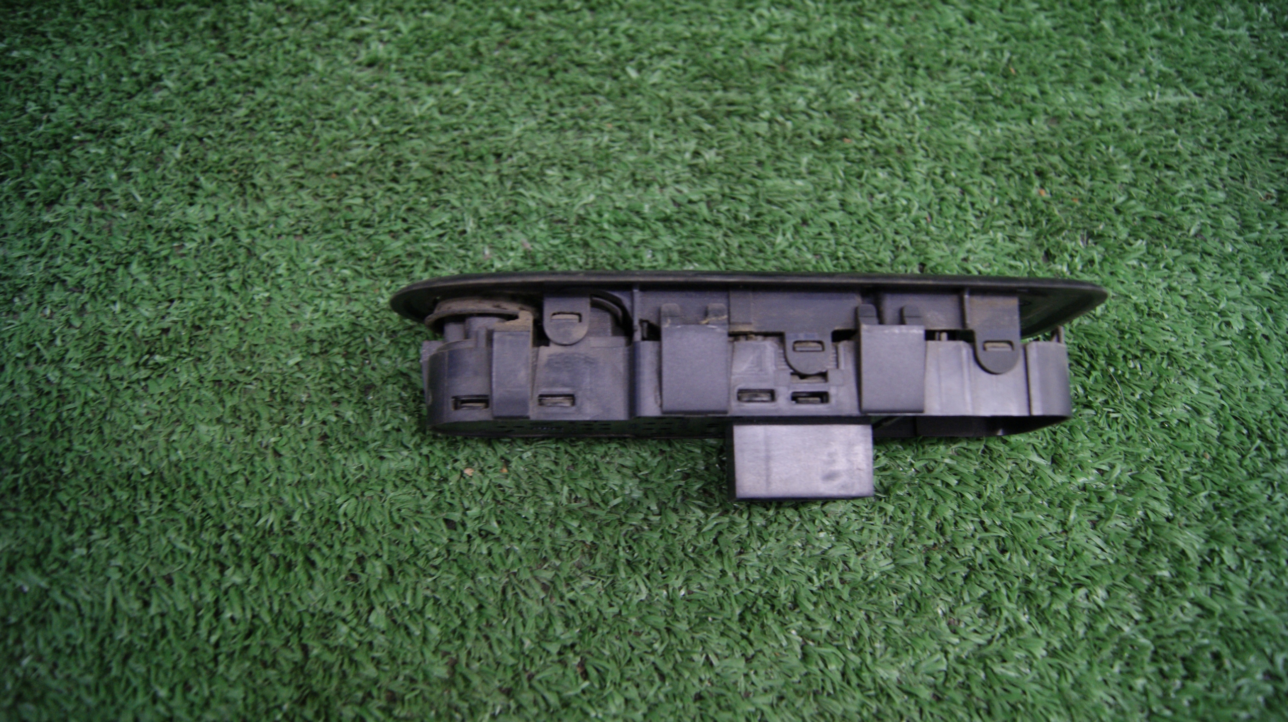 control panel of the window driver´s PEUGEOT 308 96565186XT