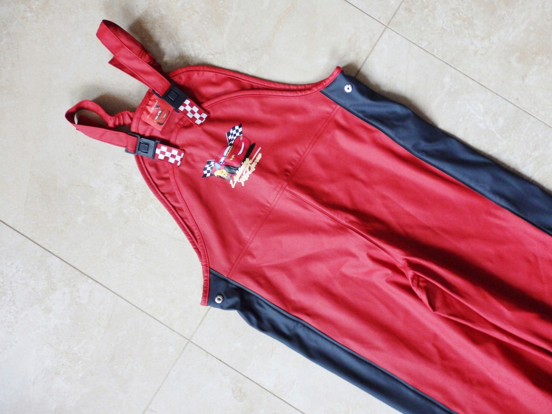 DISNEY CARS CZERWONE PRZECIWDESZCZOWE SPODNIE 128 Płeć chłopcy