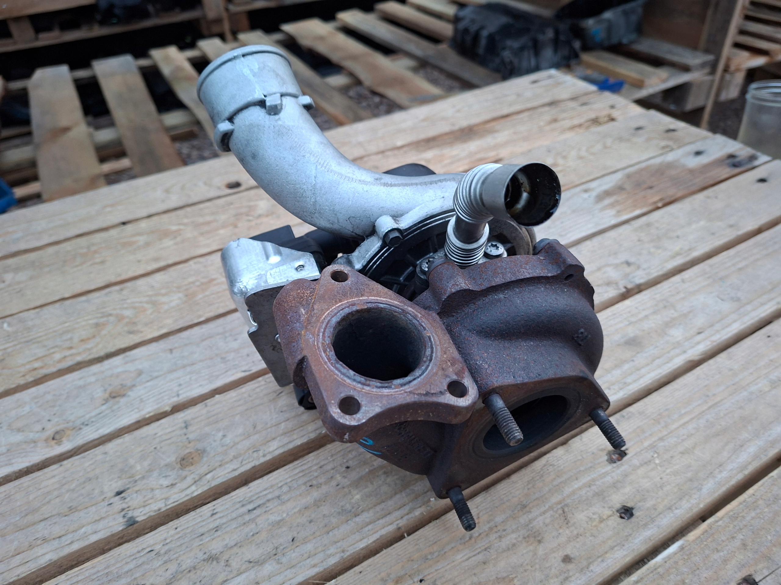 TURBINA Turbo AUDI A4 B8 A5 2.7 059145721G