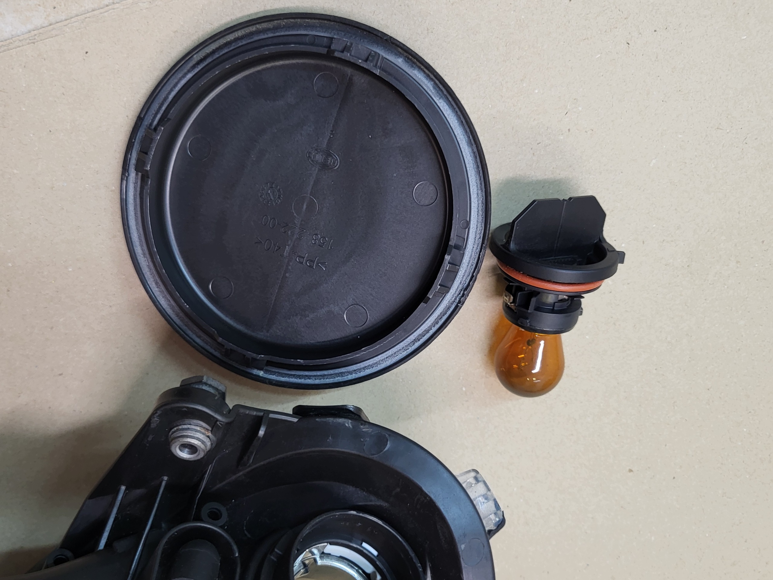 light right front REFLEKTOR lens H7 MERCEDES CLS W219 OE EUROPA
