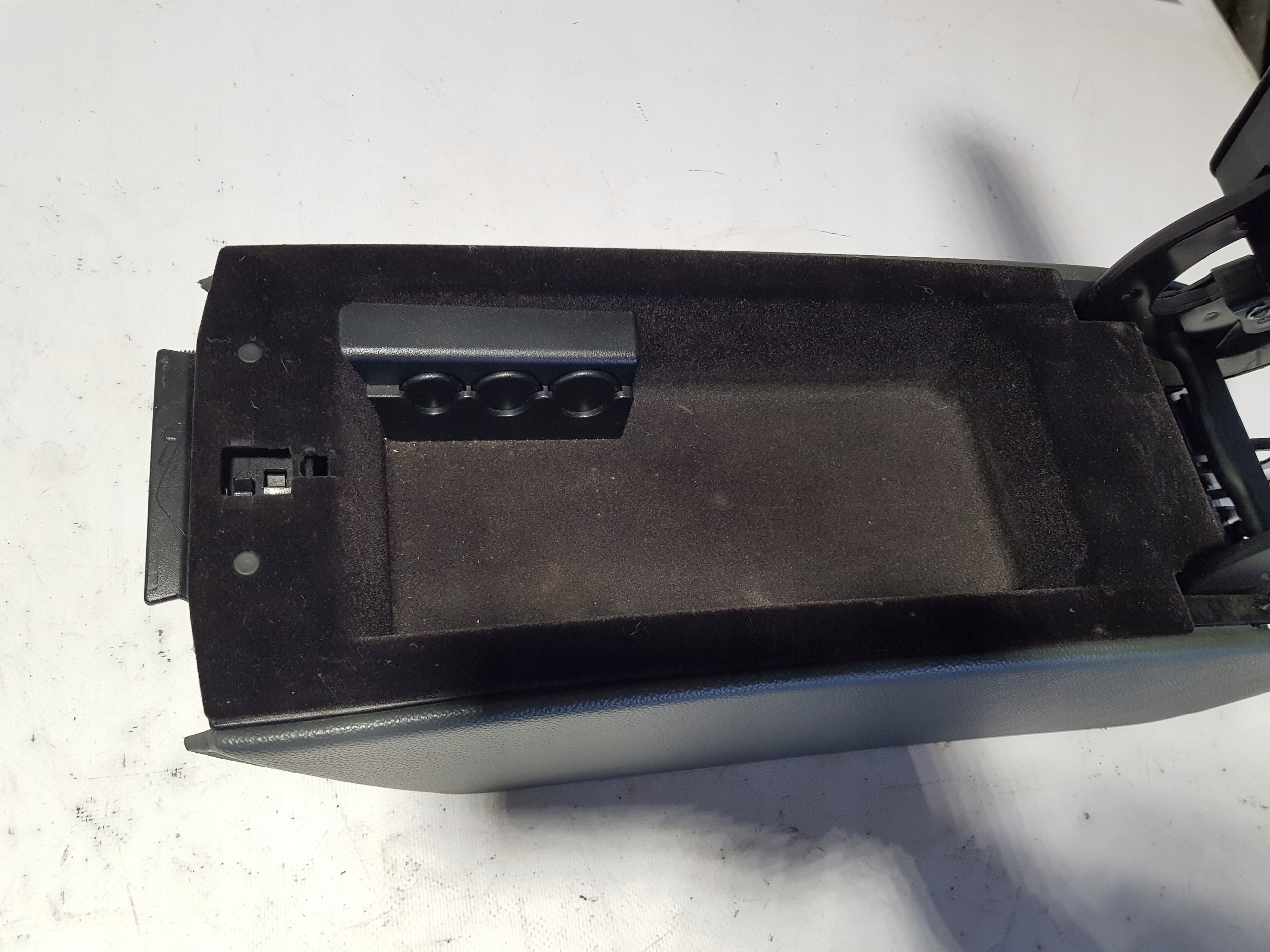 armrest MERCEDES SL R230 TUNEL