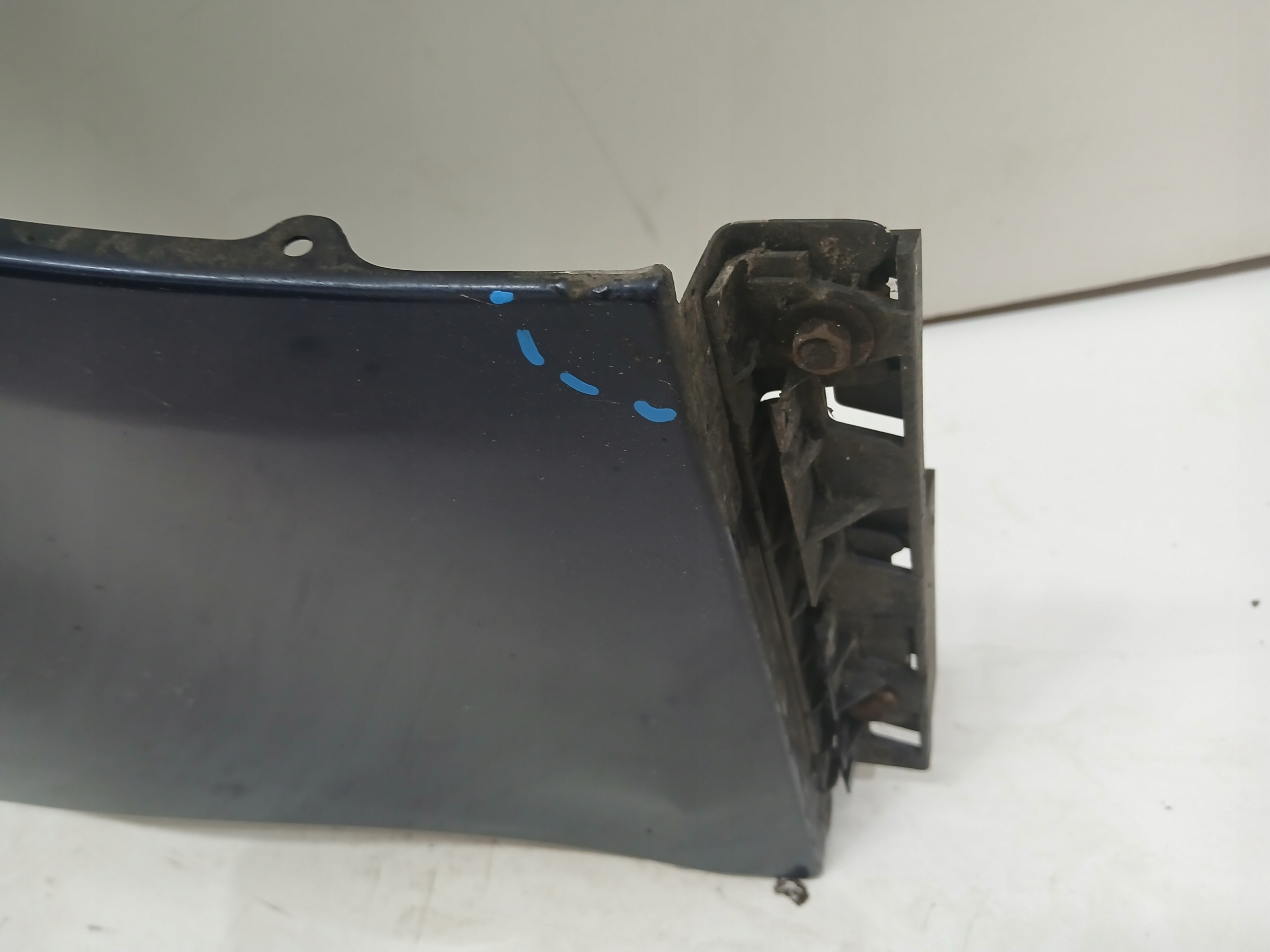 fender right front BMW E60 A76/5 TIEFSEEBLAU