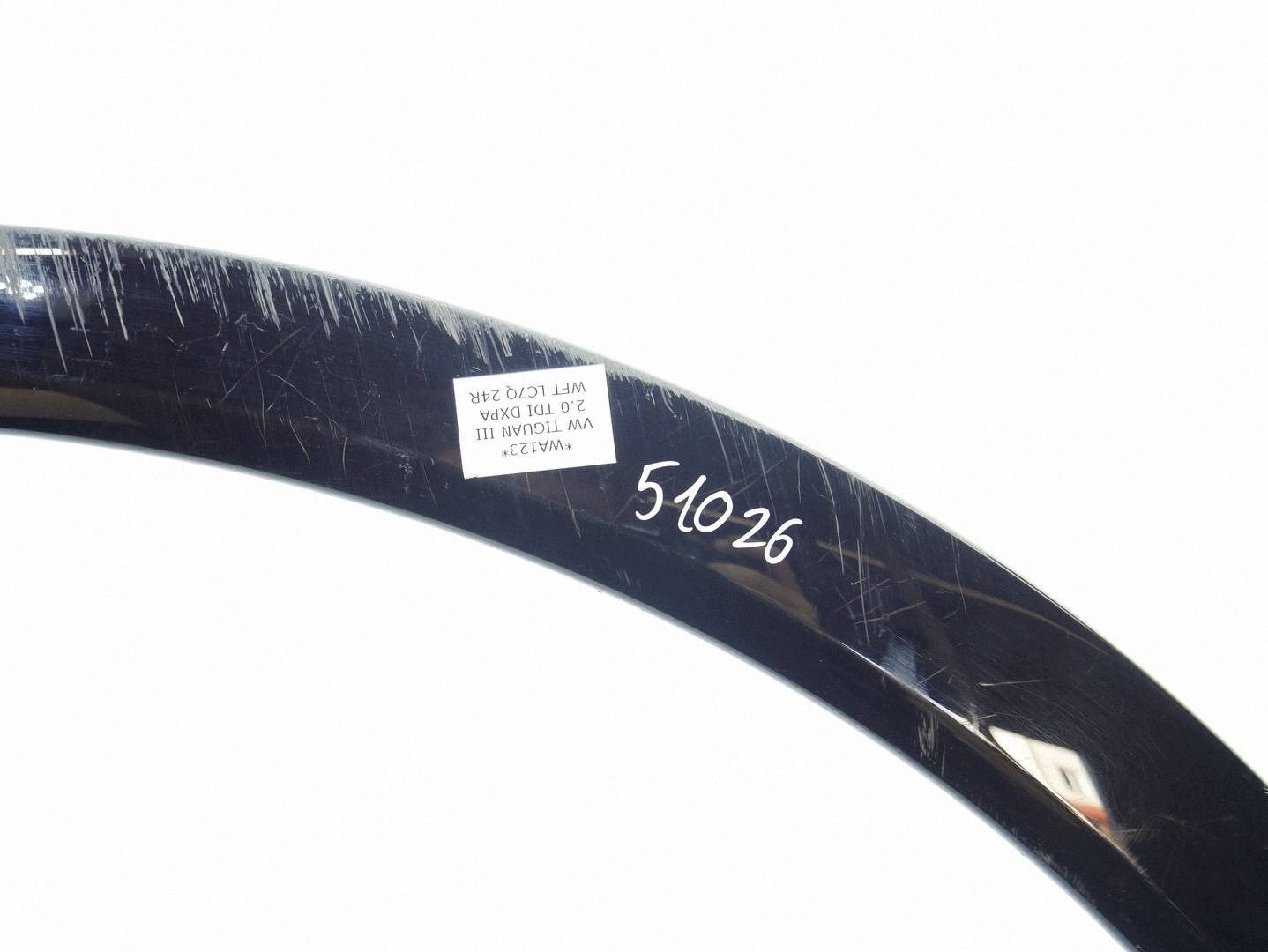 moulding of a fender right front right front VW TIGUAN III