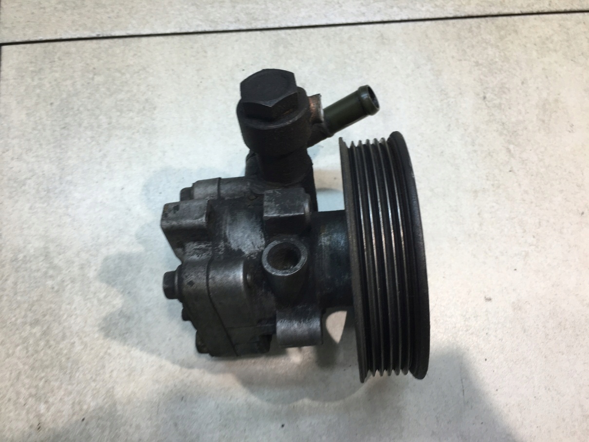 Pompa servosterzo HYUNDAI ELANTRA III 2.0 CRDI