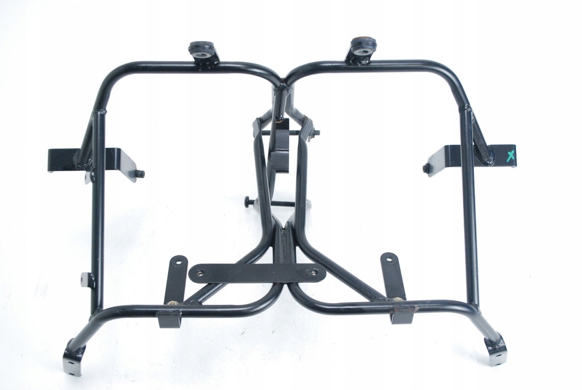 Stelaz czaszy przod TRIUMPH TROPHY 1200 96 02