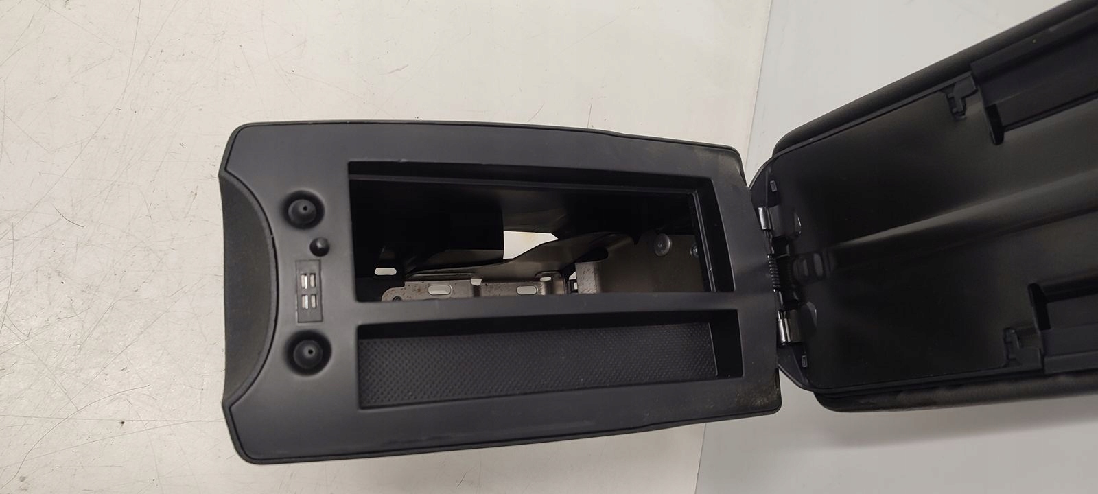 armrest Citroen C4 and 1,6 HDI