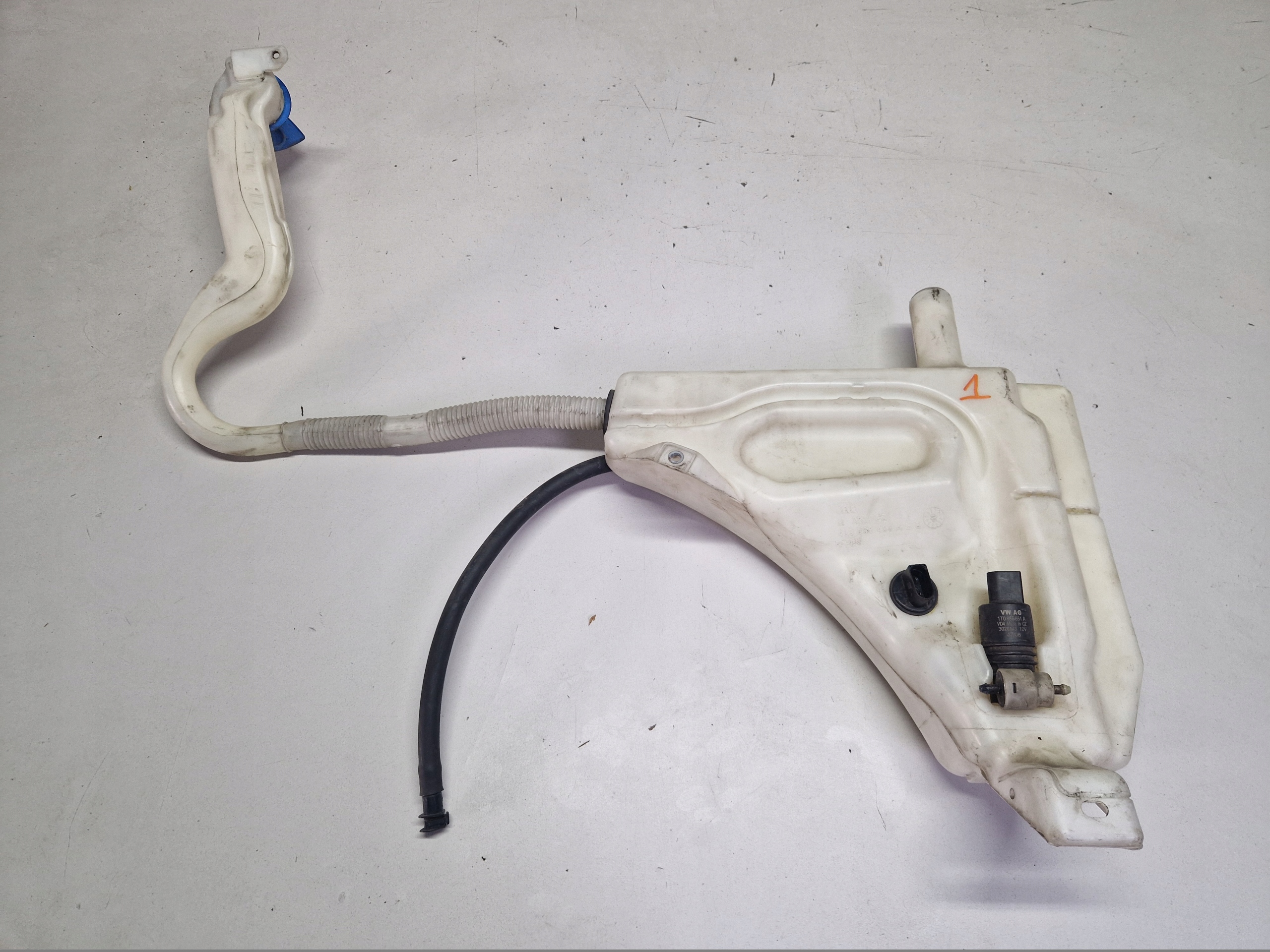 AUDI Q7 4L tank washer fluid tank 4L0955453