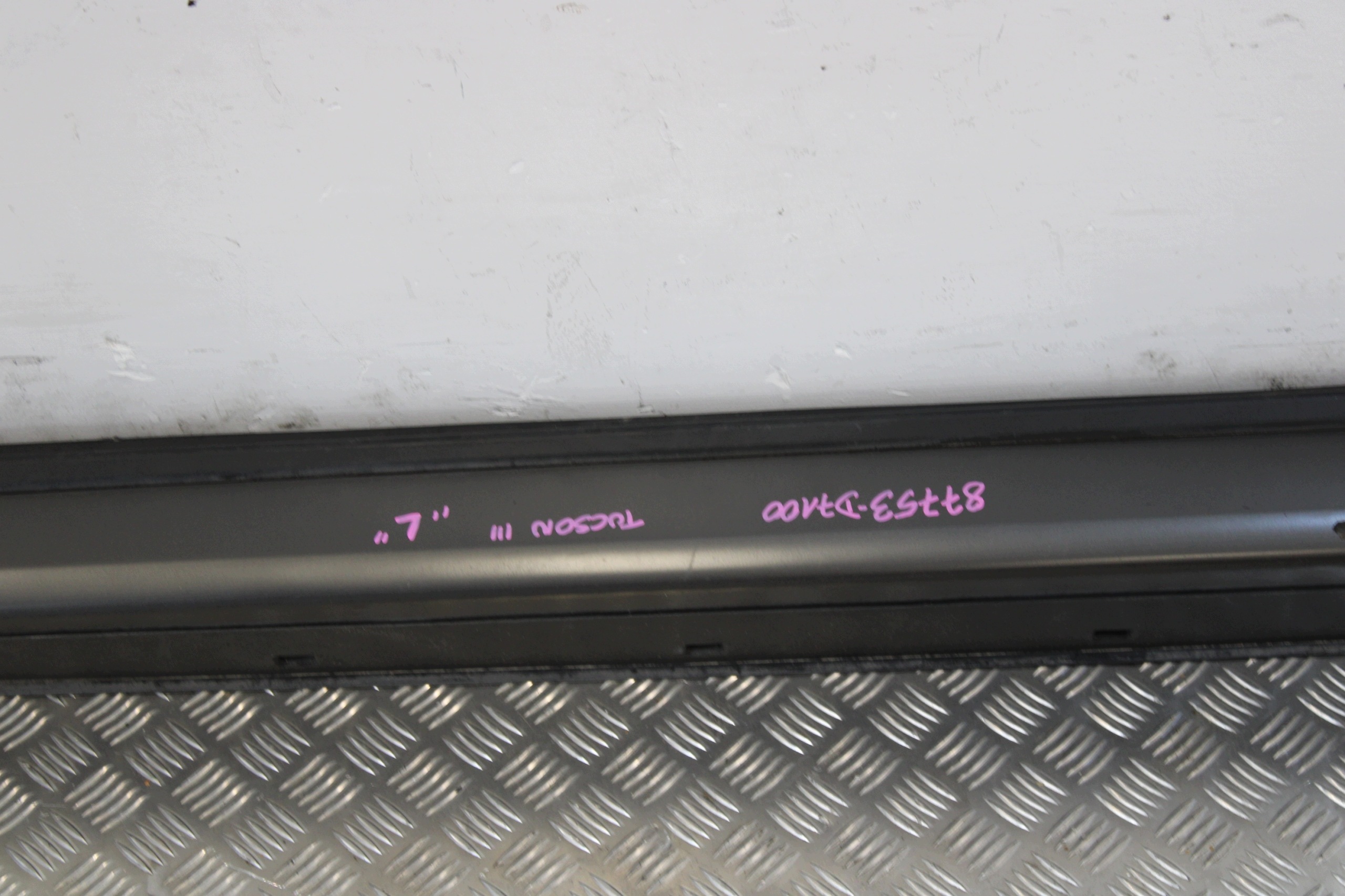 cap threshold left threshold left 87753-D7100 HYUNDAI TUCSON III 3