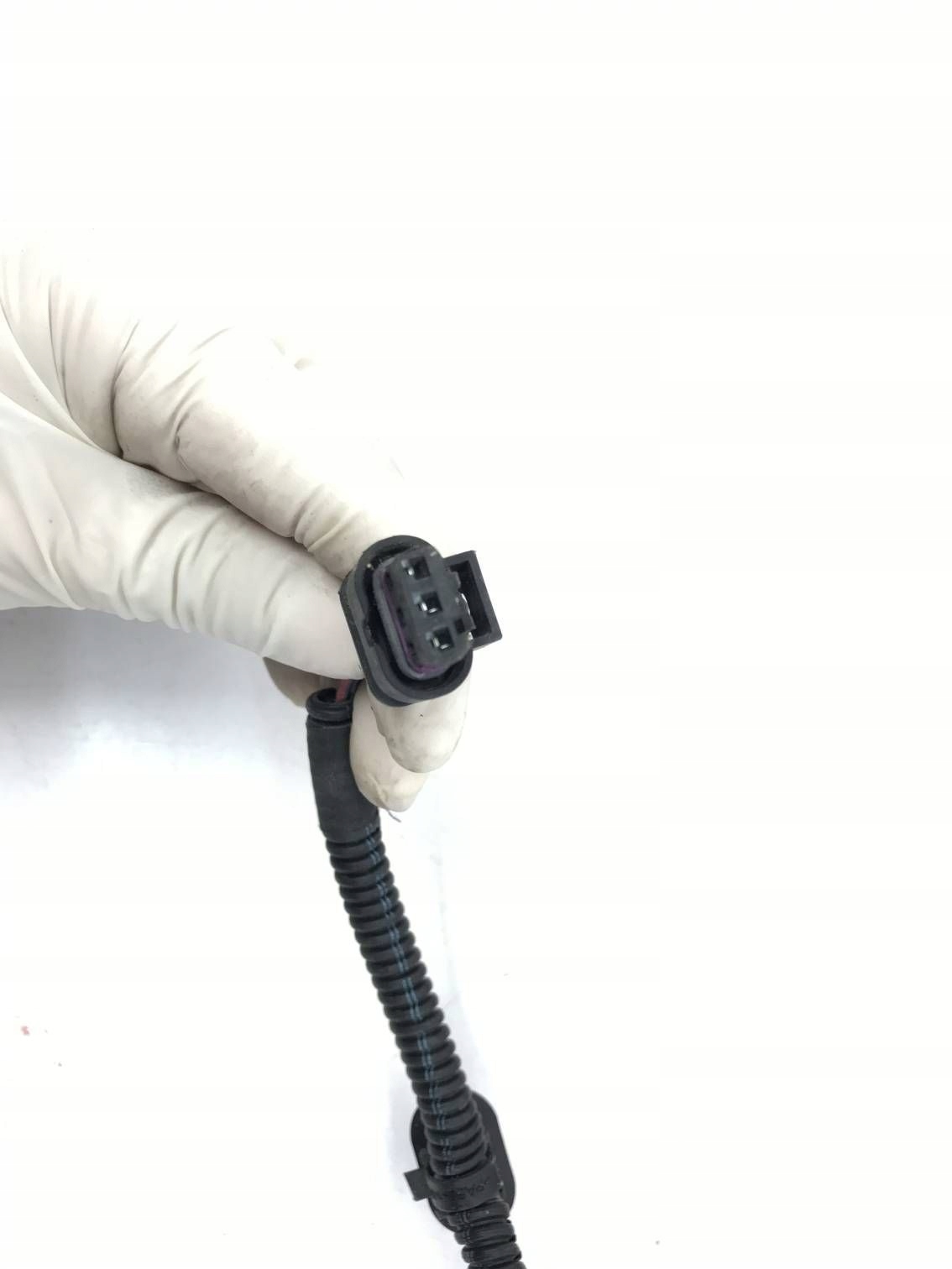 канал впуска воздушный радиатора Dodge RAM 13- 52110441