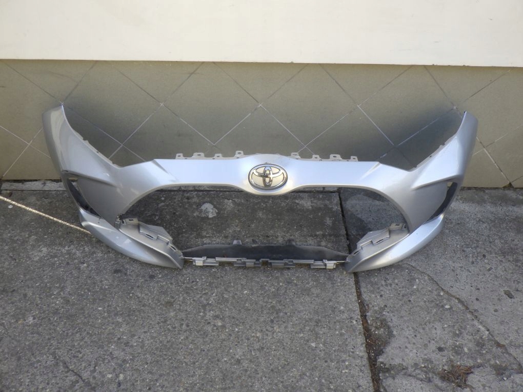 TOYOTA YARIS 4 IV P21 2020- front bumper
