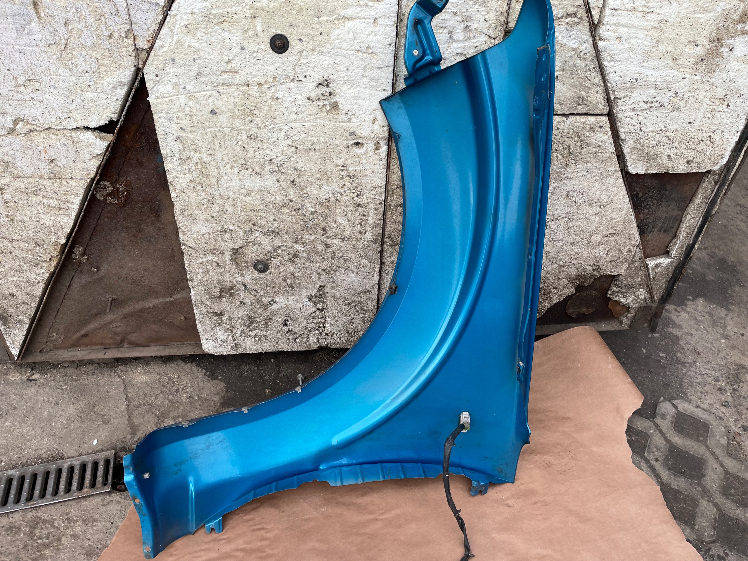 NISSAN NAVARA D40 05-10 fender right front