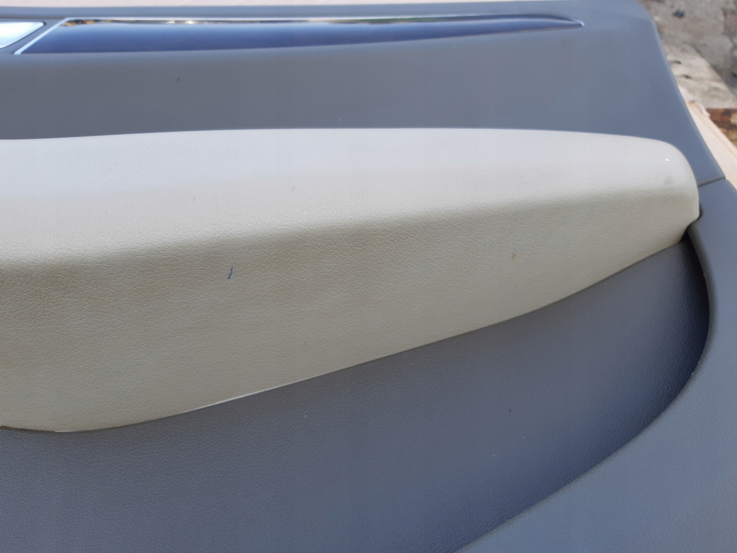 AUDI Q5 8R side door right front front EU B&O 8R1867106B