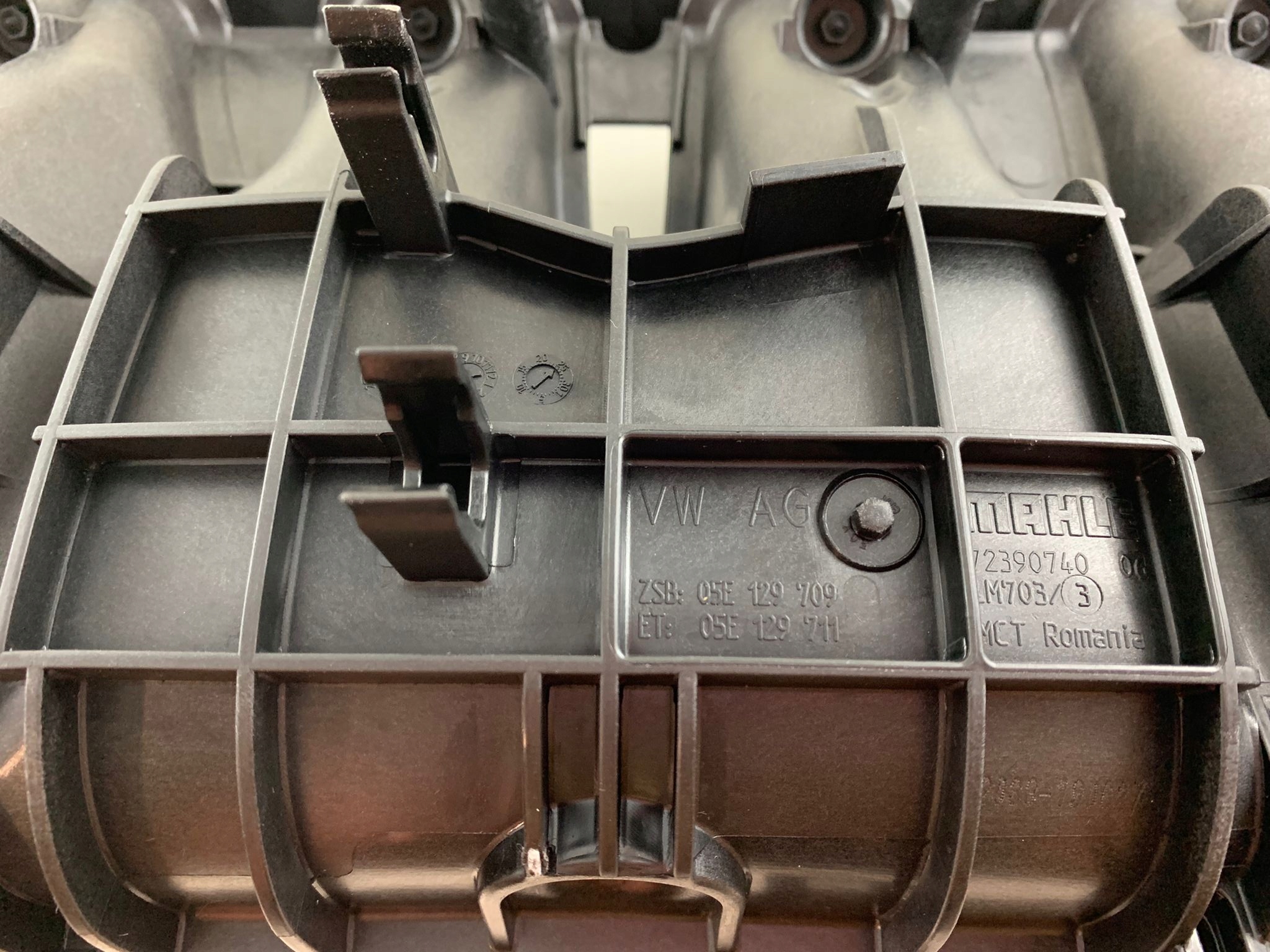 Kolektor ssacy 05E129709 1 5 Tsi Audi Engine Type Gasoline