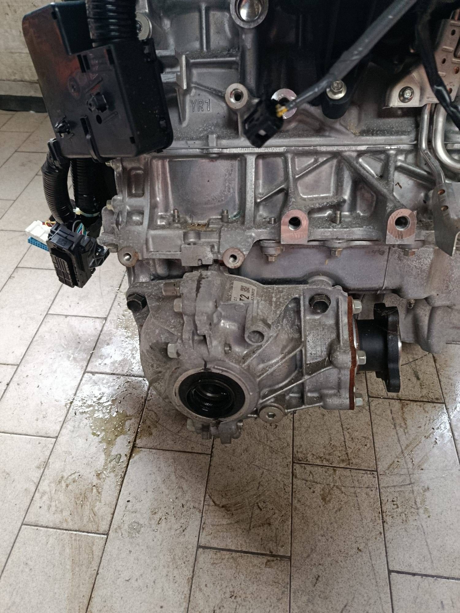 engine Mazda CX-60 PY21859521 NR X