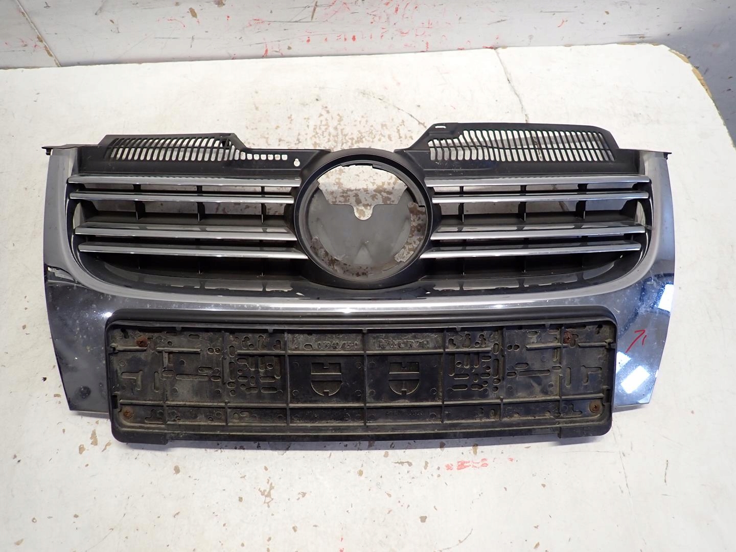 Grill VW GOLF V KOMBI JETTA 2003-2009 1K5853653C