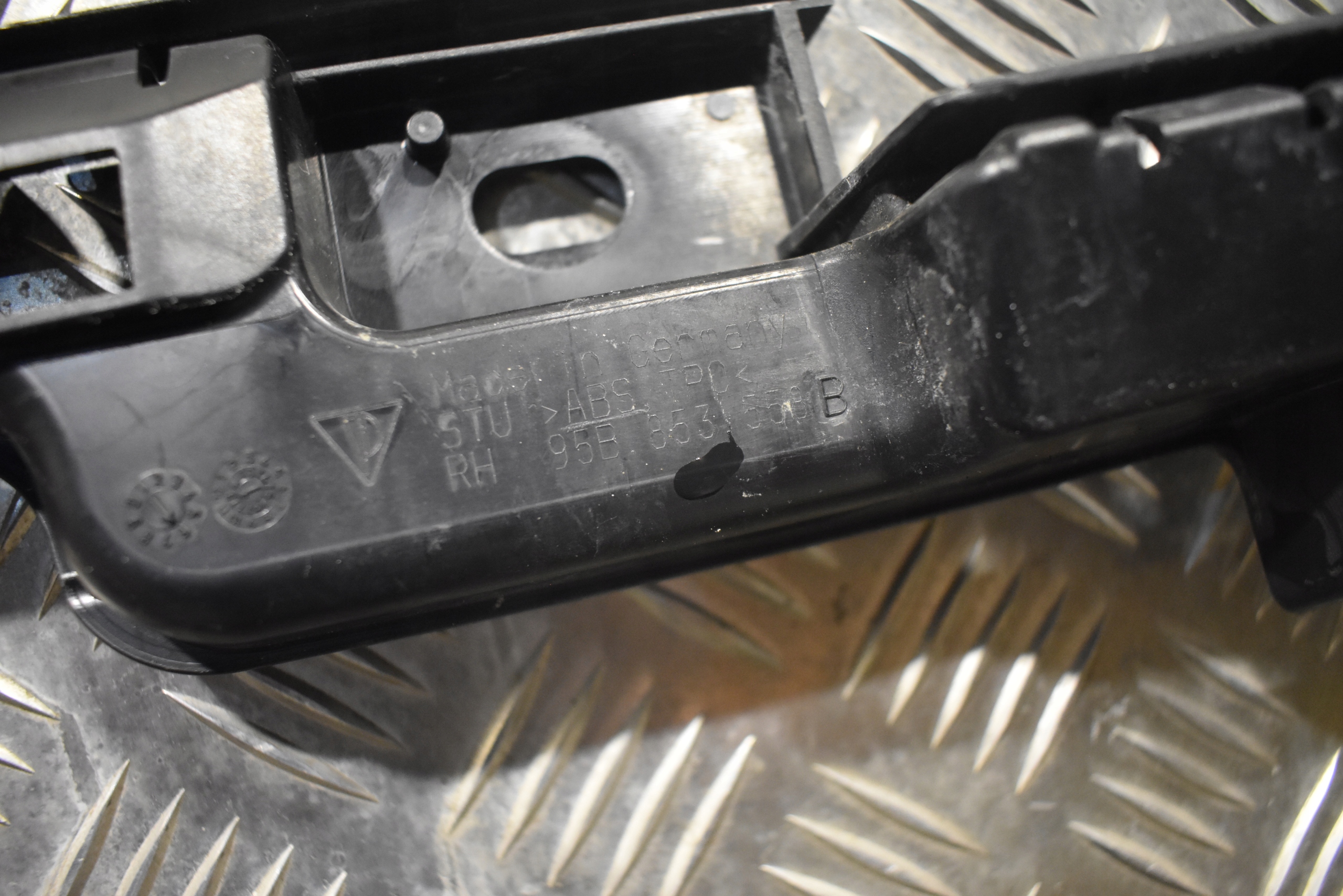 IDEALNA moulding threshold right PORSCHE MACAN 1