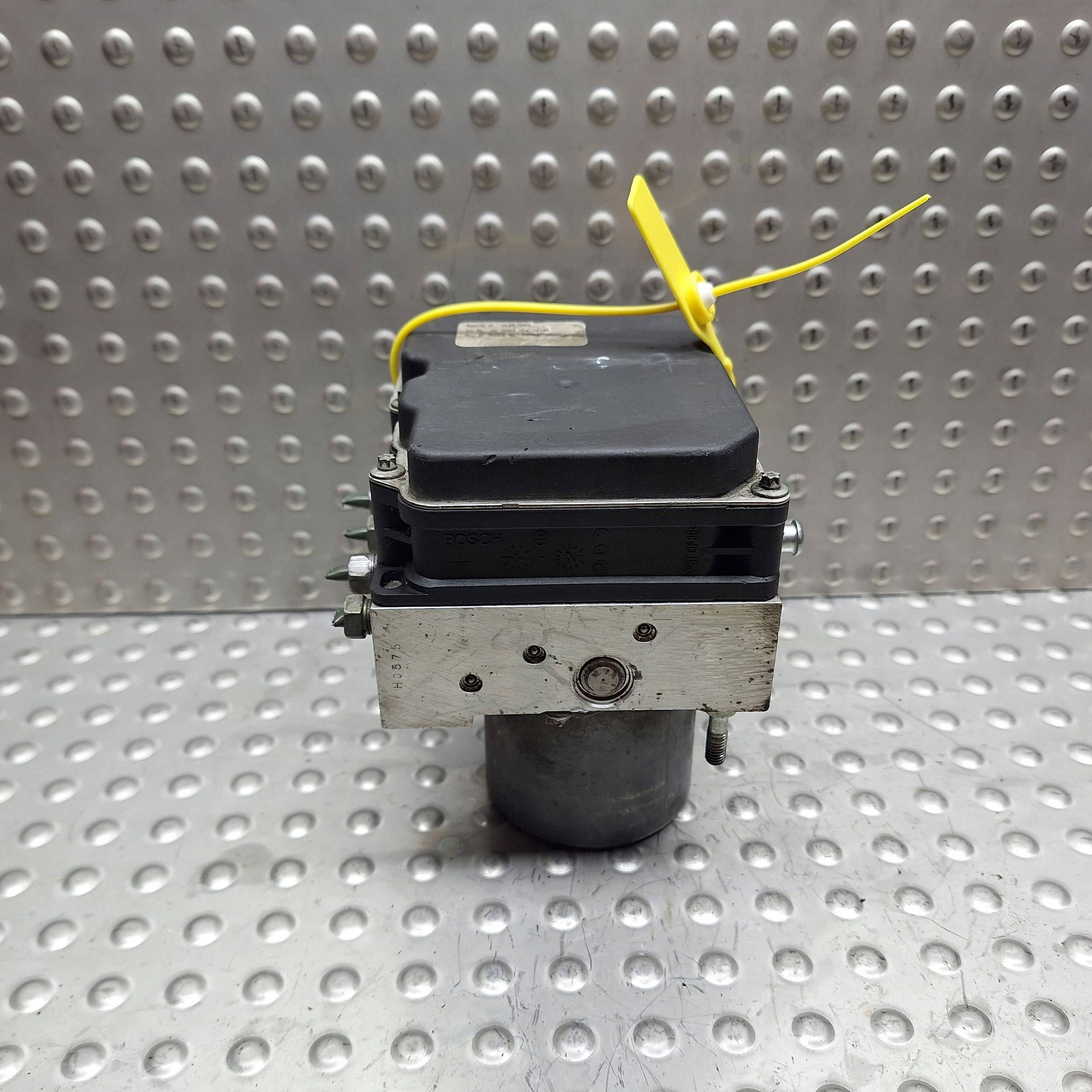 pump control unit ABS 0265234281 47660BC000 NISSAN MICRA K12