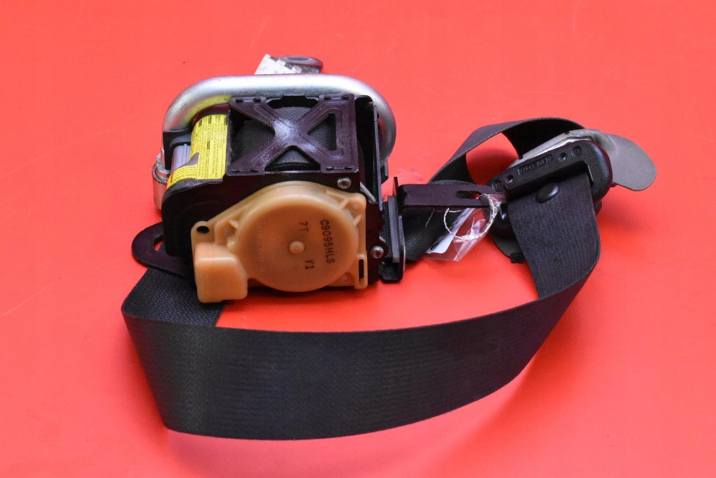 seat belt left front EU TK-AF2-N693 MITSUBISHI GRANDIS 03-11