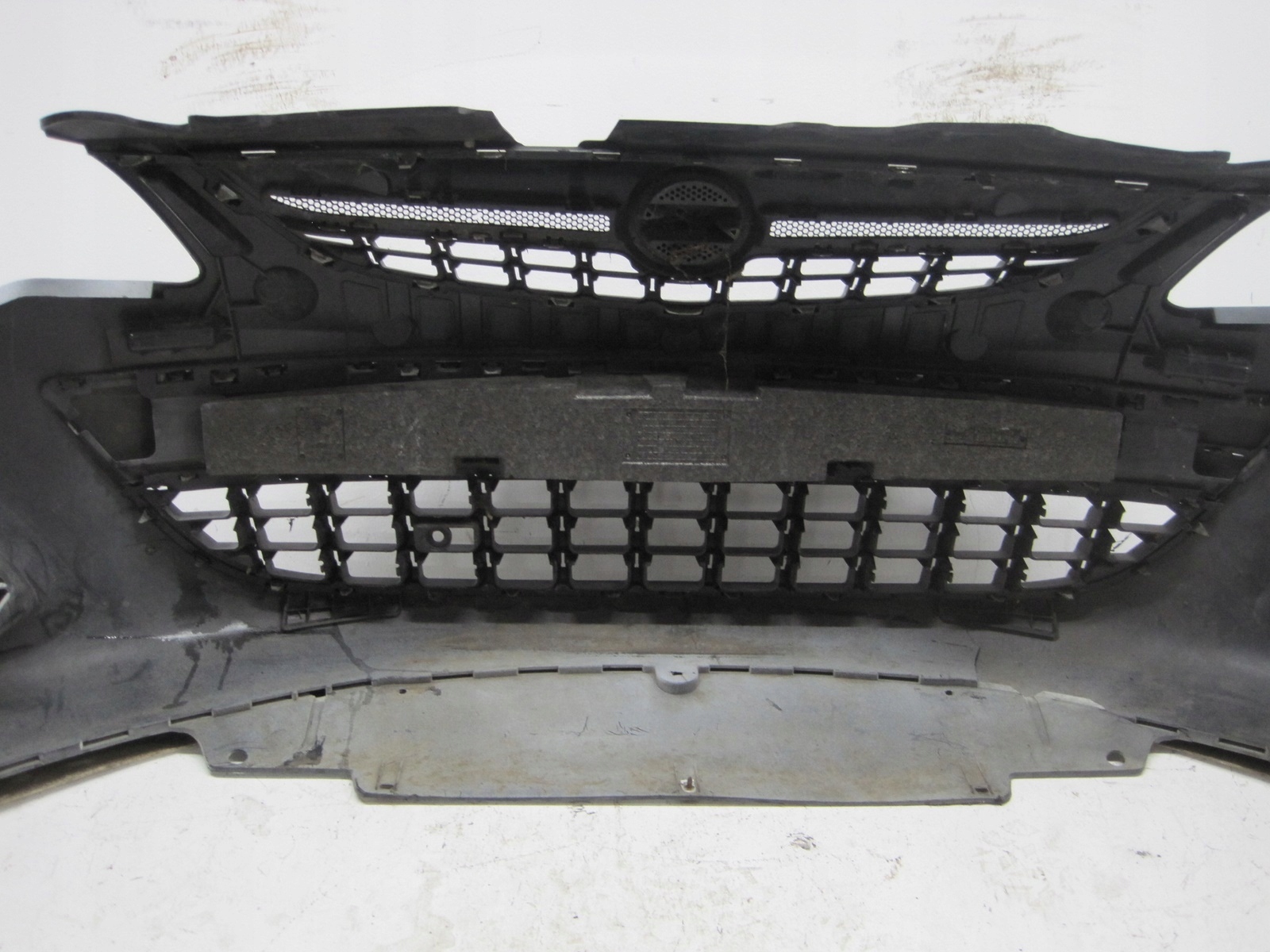 lökhárító OPEL CORSA D 11R eleje elsö