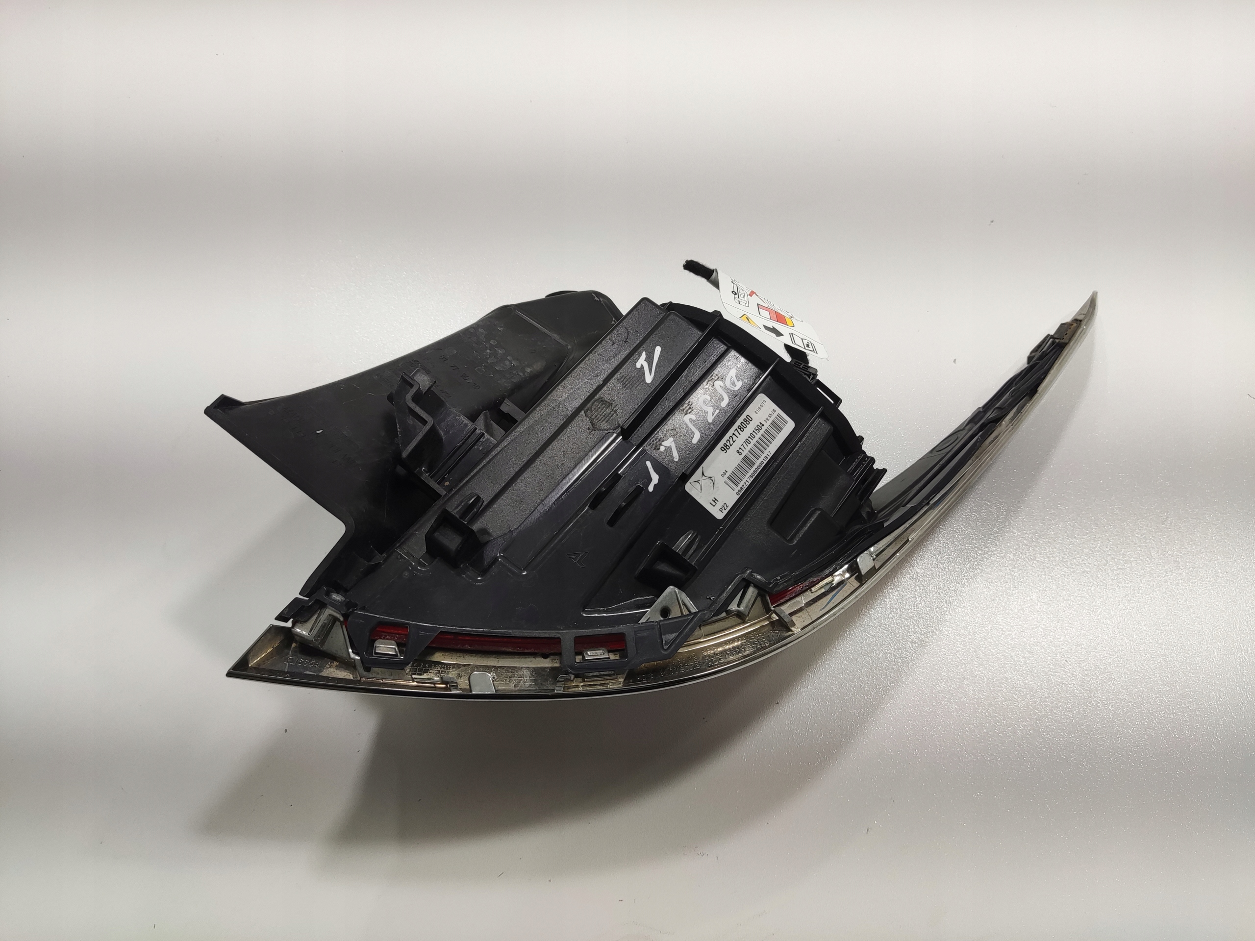 light left left rear part rear CITROEN DS3 DS 3 CROSSBACK 9822178080 2019-2022
